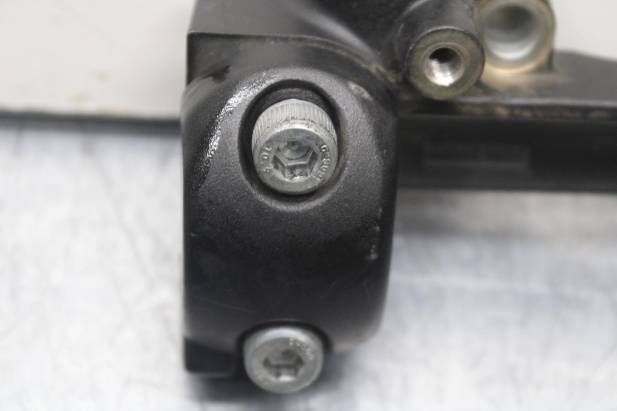 2007 Yamaha V Star 1300 XVS1300A HANDLEBAR RISERS BB78