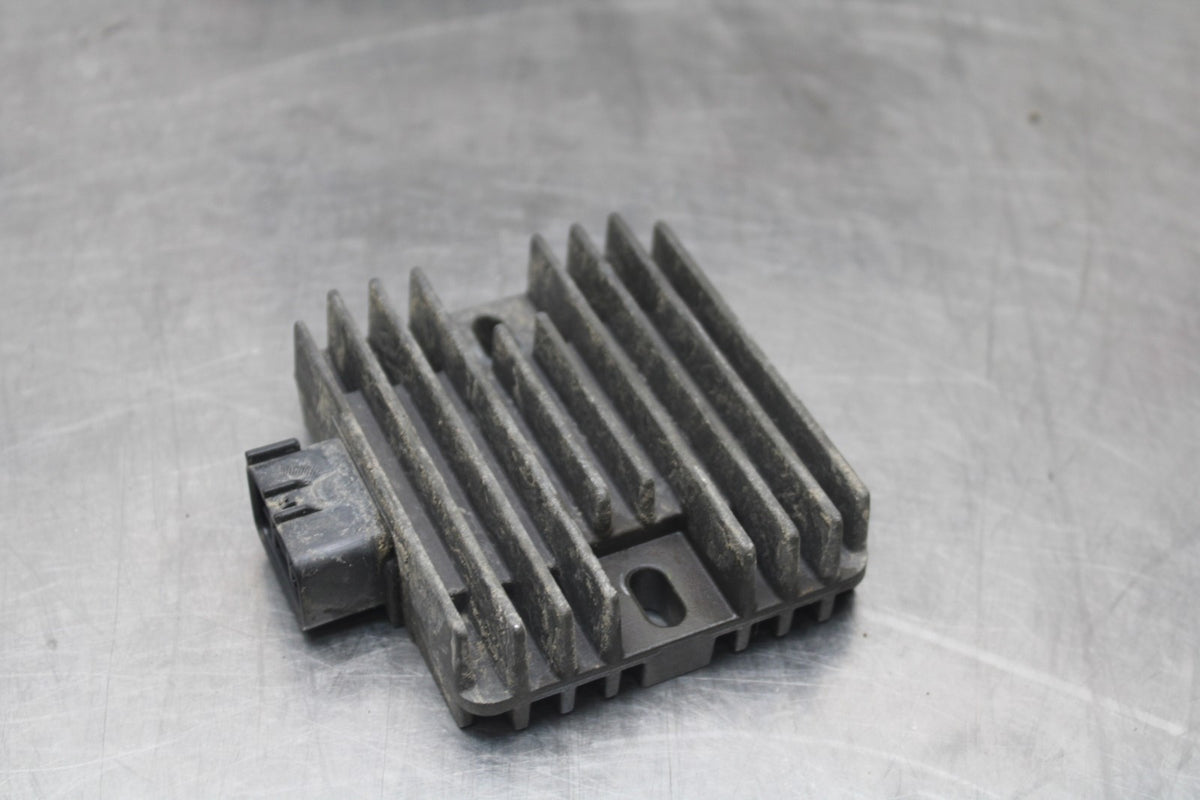 08-16 YAMAHA YZF R6 RECTIFIER VOLTAGE REGULATOR BB798