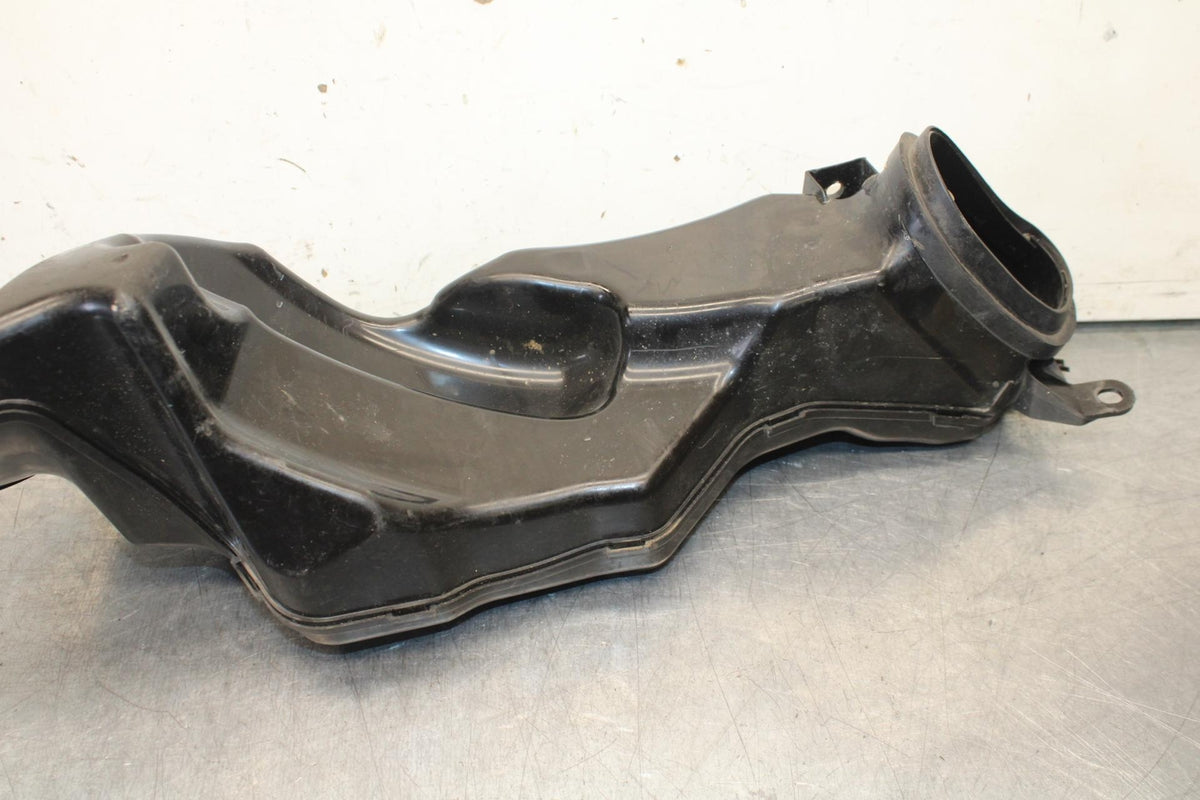 09-11 SUZUKI GSXR1000 RIGHT RAM AIR INTAKE DUCT TUBE 94420-47H00 BB96