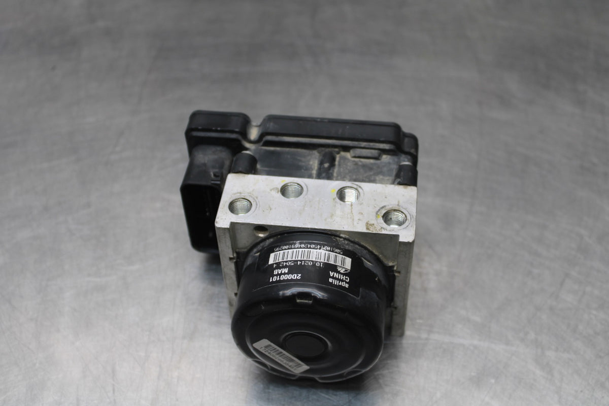 19 MOTO GUZZI V7 III ABS PUMP UNIT MODULE BB831