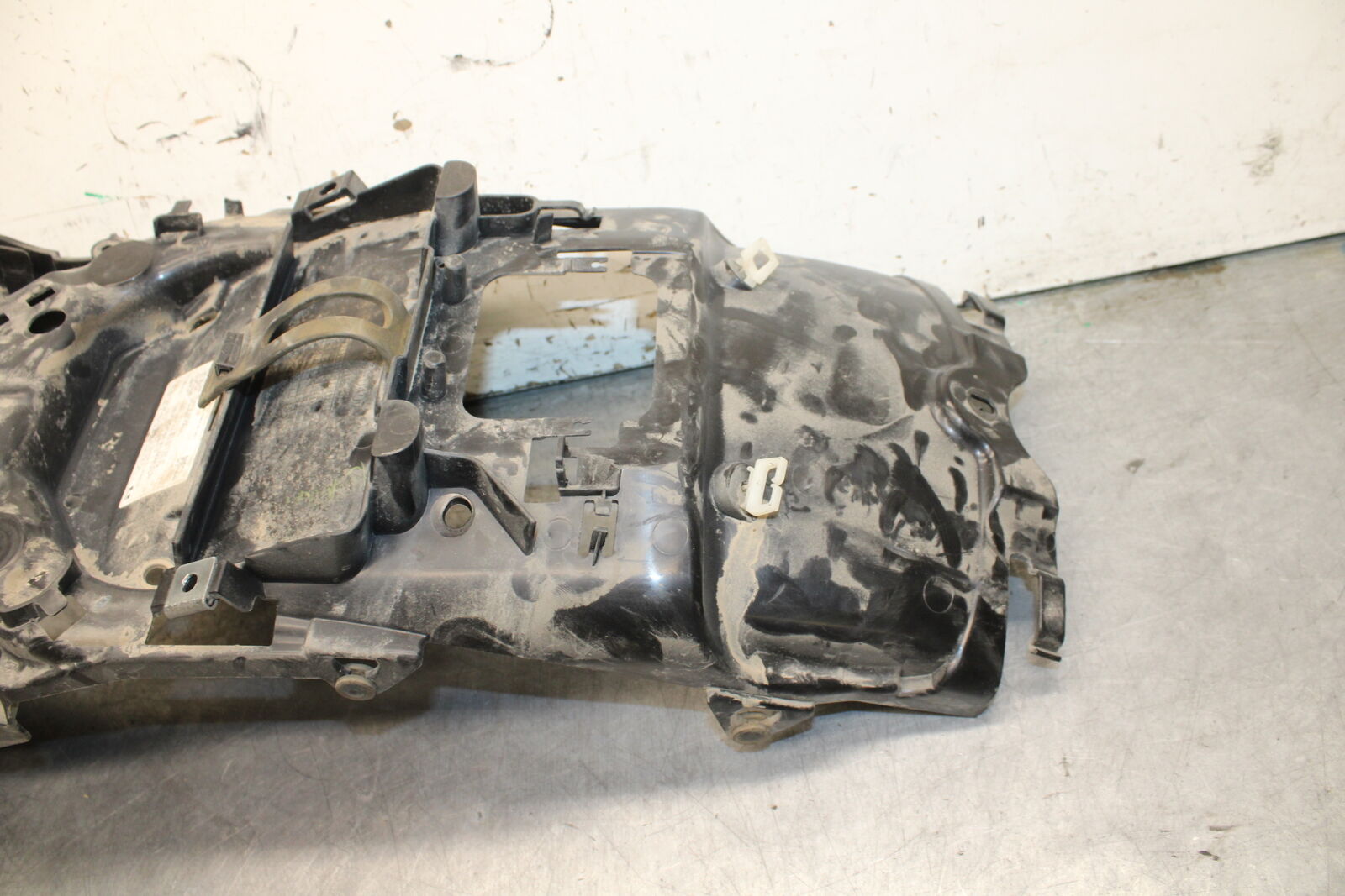 16-17 KAWASAKI VULCAN S 650 EN650 ABS BATTERY TRAY BOX HOLDER BB731