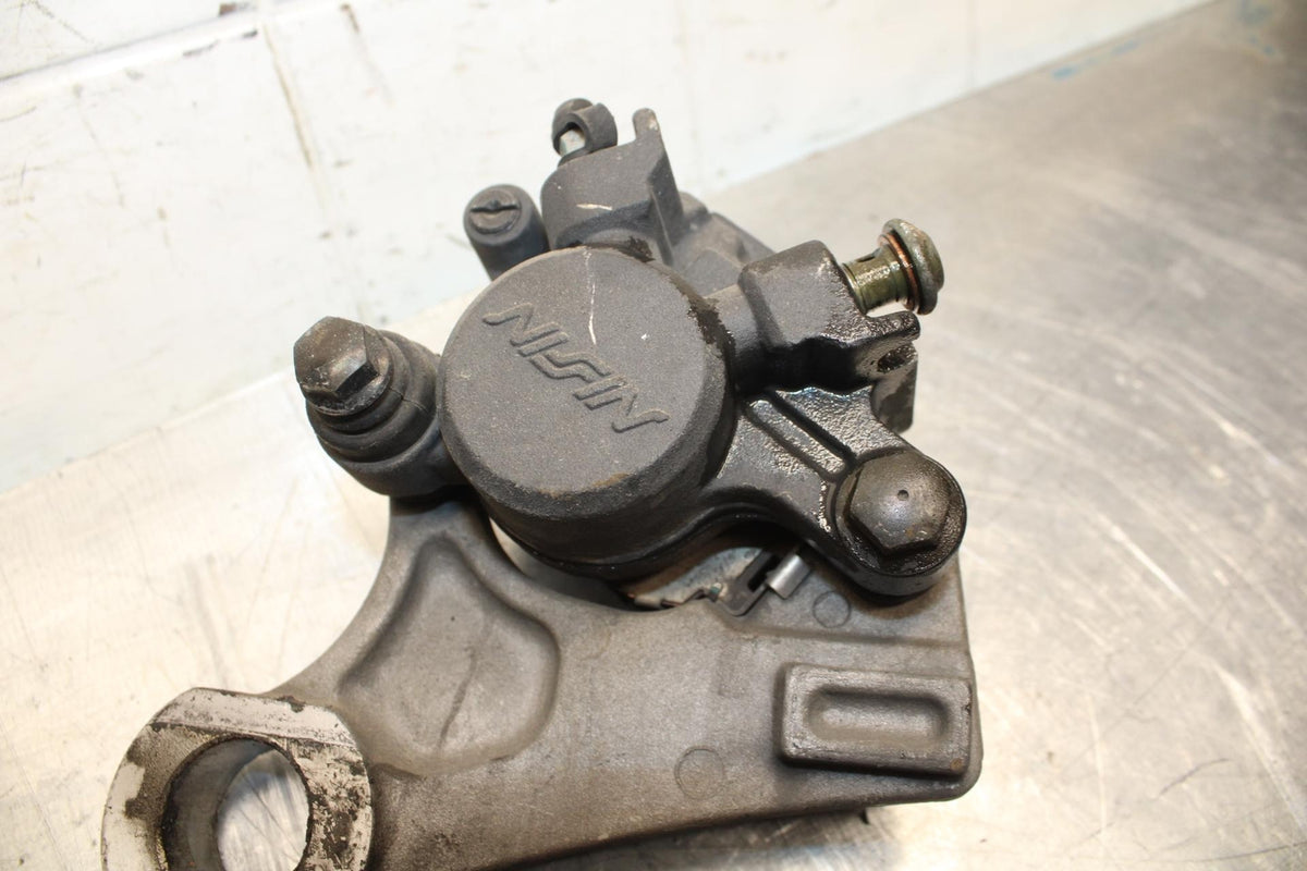 04-06 YAMAHA YZF R1 REAR BACK BRAKE CALIPER W MOUNT BRACKET BB491