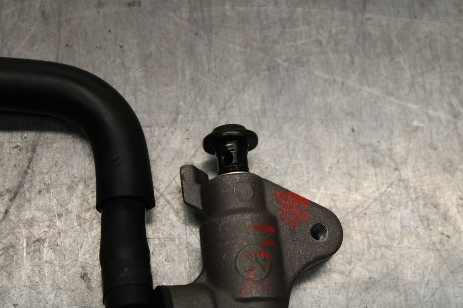 09-14 YAMAHA YZF R1 REAR BACK BRAKE MASTER CYLINDER 14B-2583V-00-00 BB118