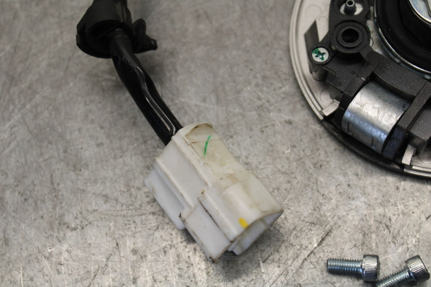 18-23 KAWASAKI NINJA 400 IGNITION LOCK KEY SET W/ GAS CAP AND SEAT LOCK BB660