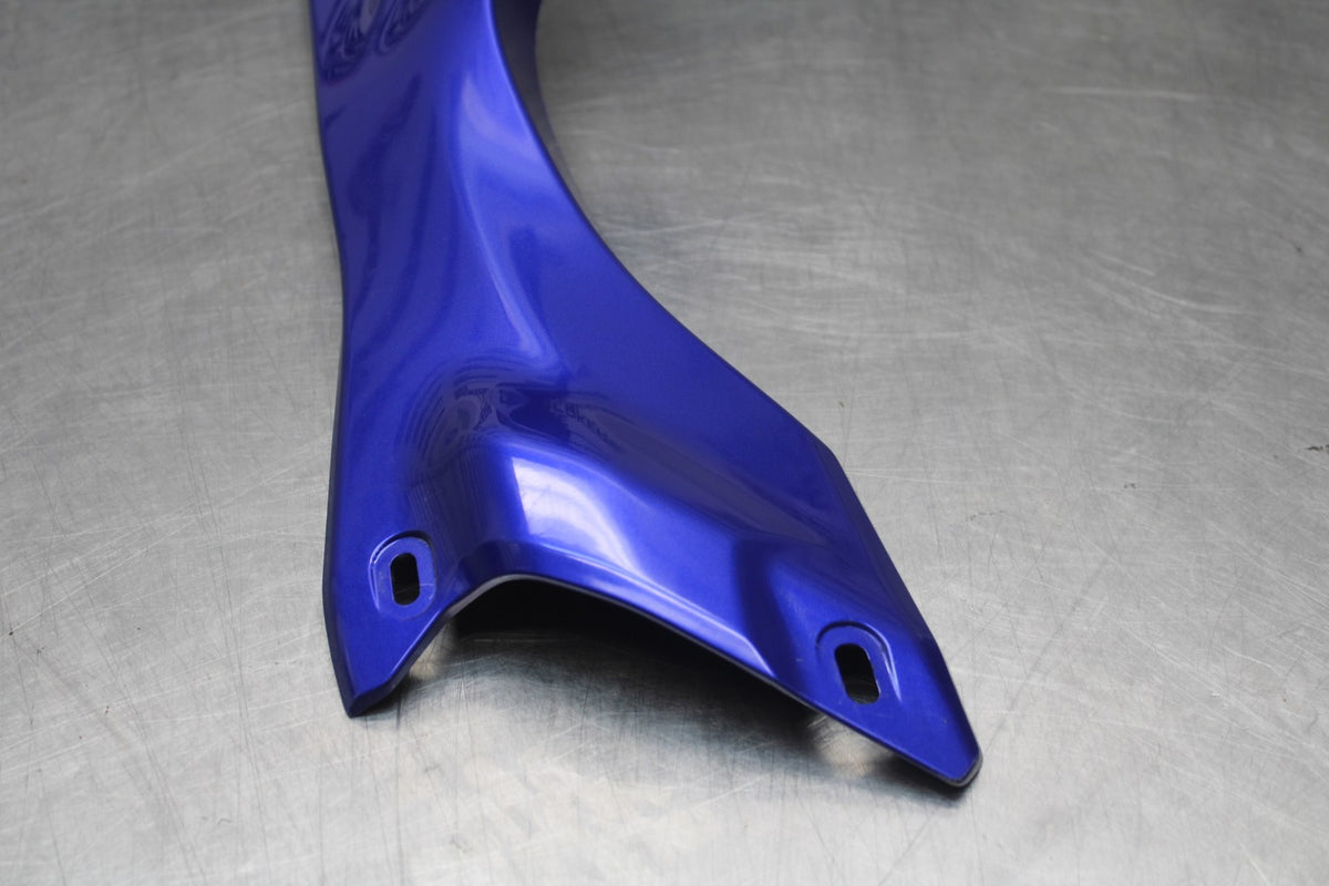 22-25 YAMAHA YZF R7 RIGHT FRONT DUCT COVER PANEL COWL BB583