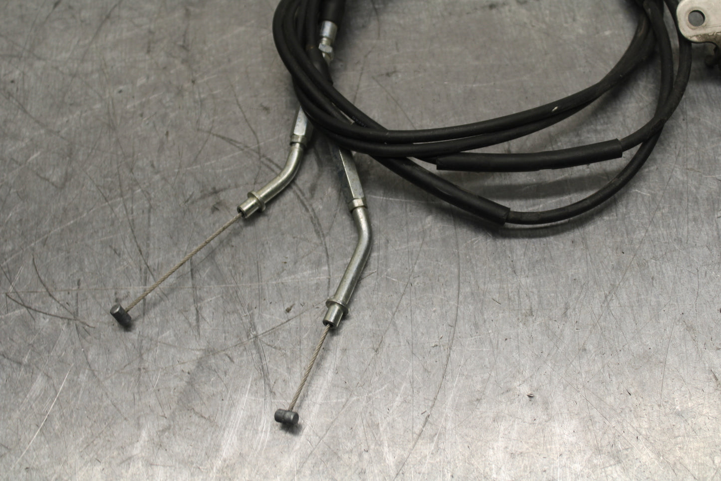 06-07 SUZUKI GSXR750 THROTTLE CABLES LINES  BB110