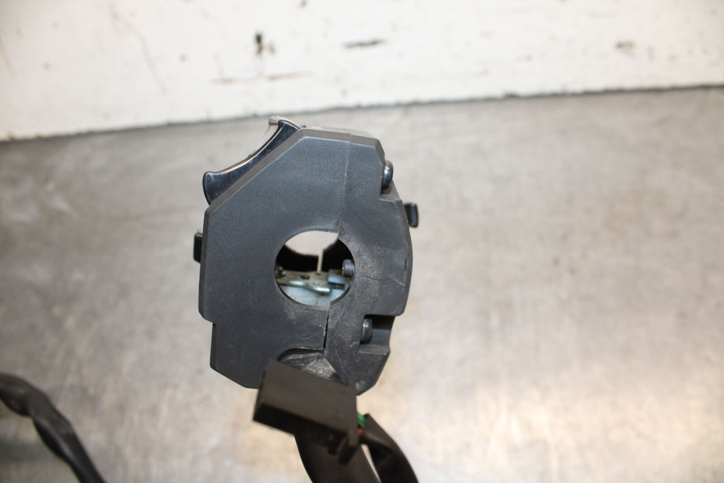 13-18 KAWASAKI NINJA ZX6R LEFT CLIP ON HANDLE HORN SIGNALS SWITCH BB666