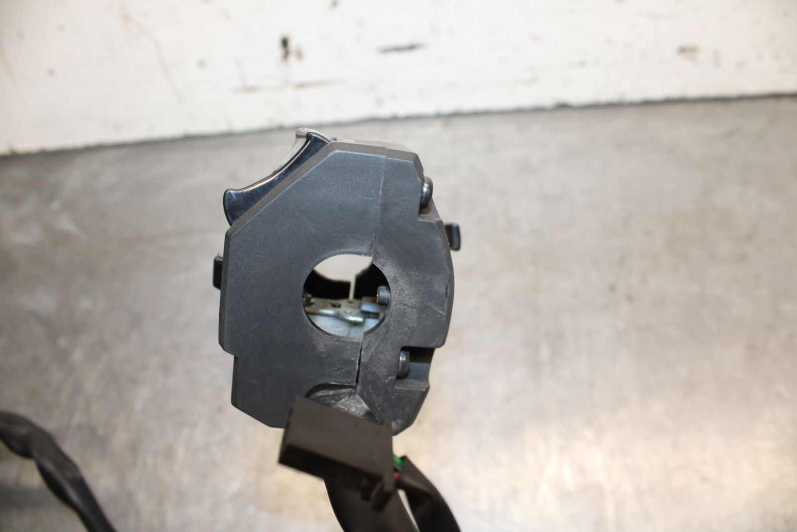 13-18 KAWASAKI NINJA ZX6R LEFT CLIP ON HANDLE HORN SIGNALS SWITCH BB666