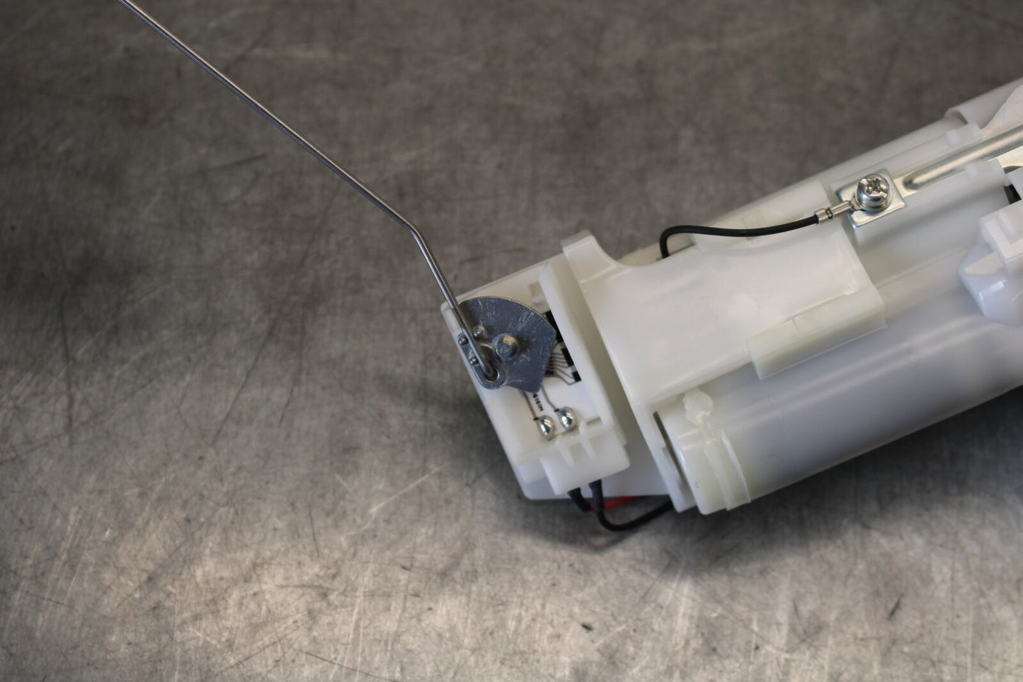 18-23 KAWASAKI NINJA 400 FUEL PUMP GAS PETROL SENDER UNIT  BB679