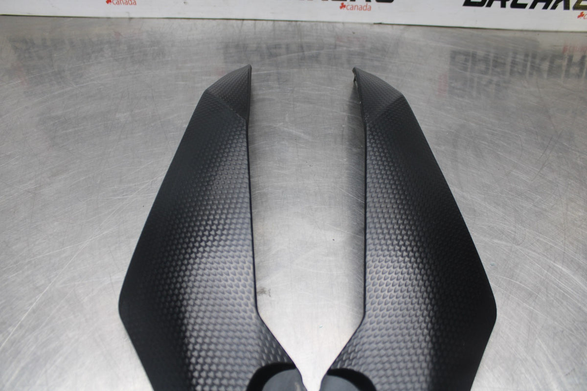 08-16 YAMAHA YZF R6 RIGHT LEFT GAS FUEL TANK PANELS COVERS TRIM SET COWLS  BB856