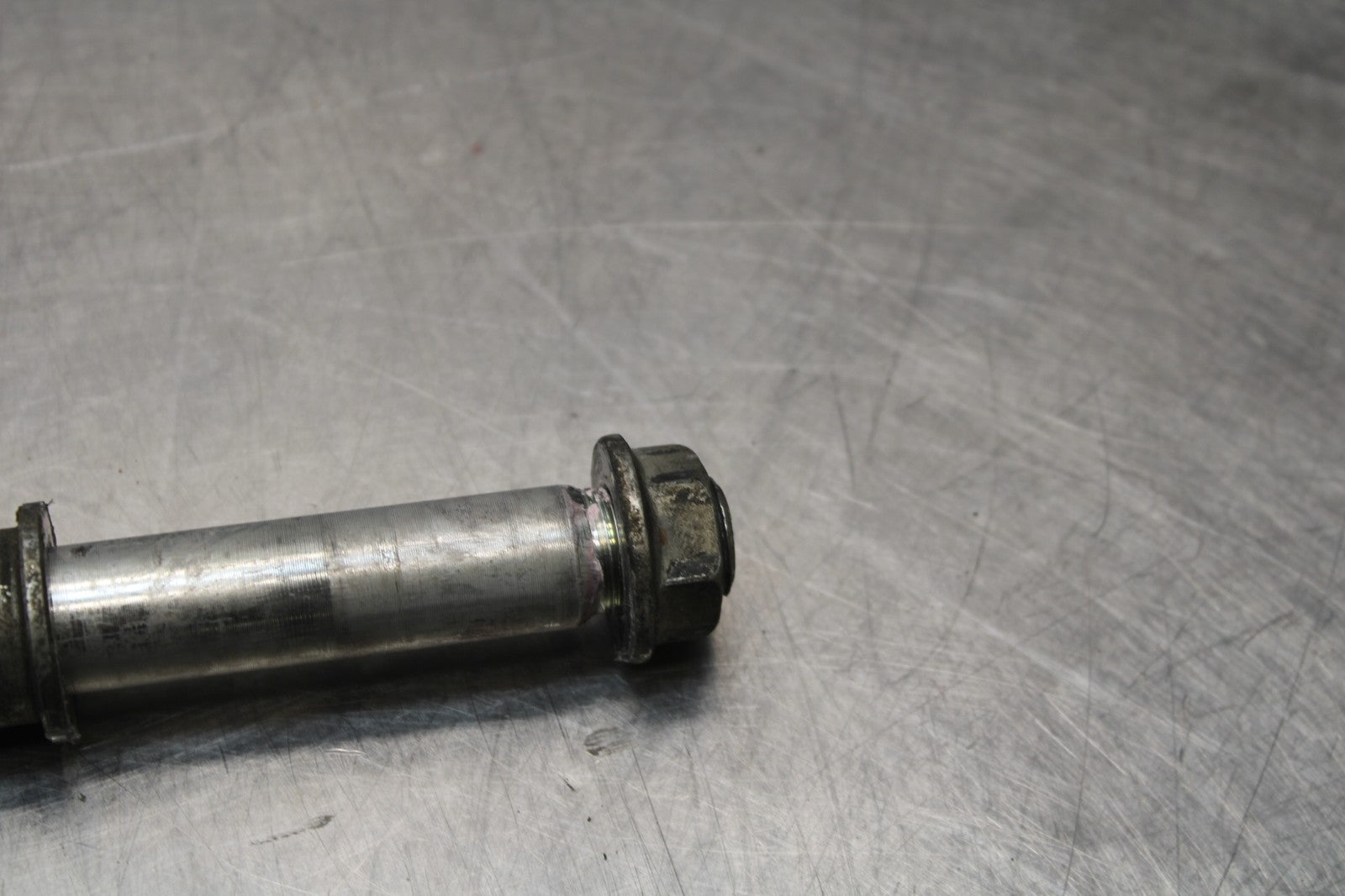 08 KAWASAKI VULCAN 900 FRONT WHEEL RIM AXLE PIVOT BOLT BB184