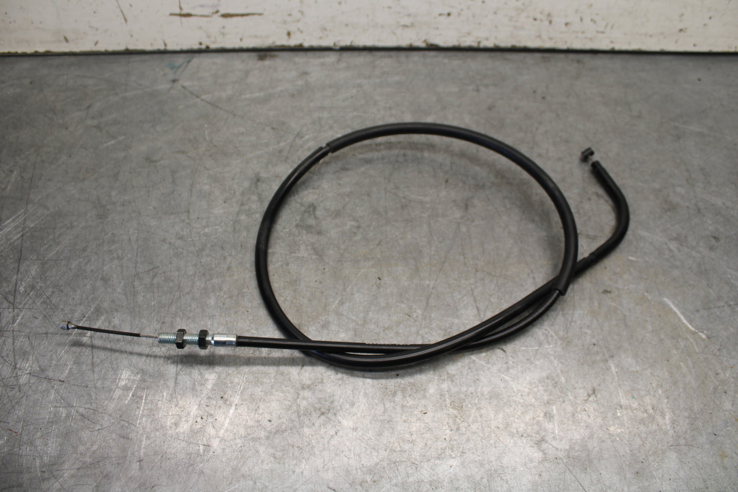 22-24 YAMAHA XSR900 CLUTCH CABLE LINE BB683