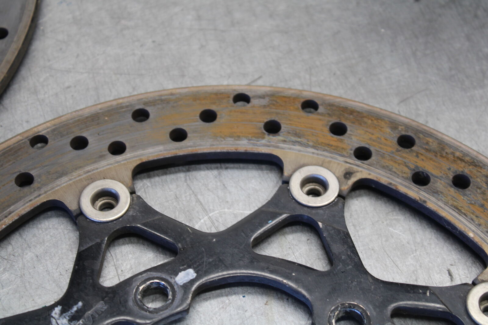 05-06 SUZUKI GSXR1000 FRONT LEFT RIGHT BRAKE ROTORS DISCS 59210-41G00 BB677