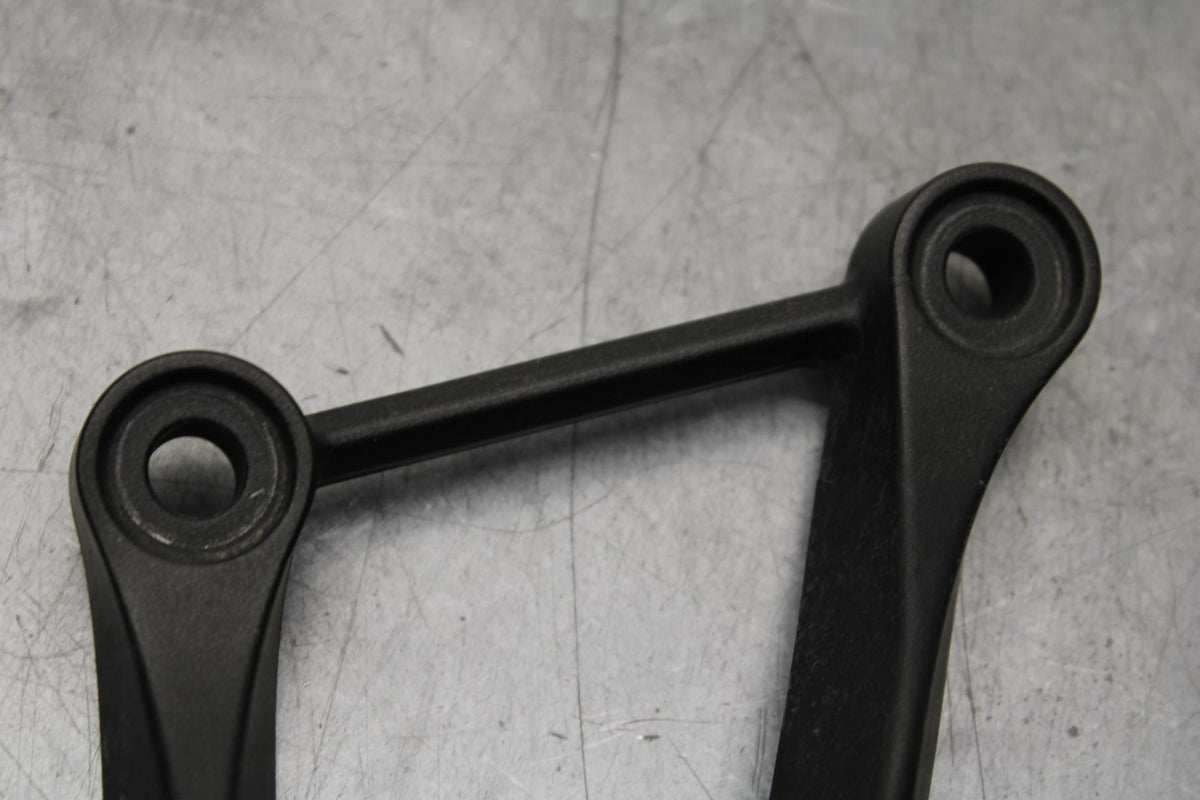 2011 Kawasaki Ninja ZX6R ZX600R RIGHT LEFT PASSENGER FOOT PEGS   BB587