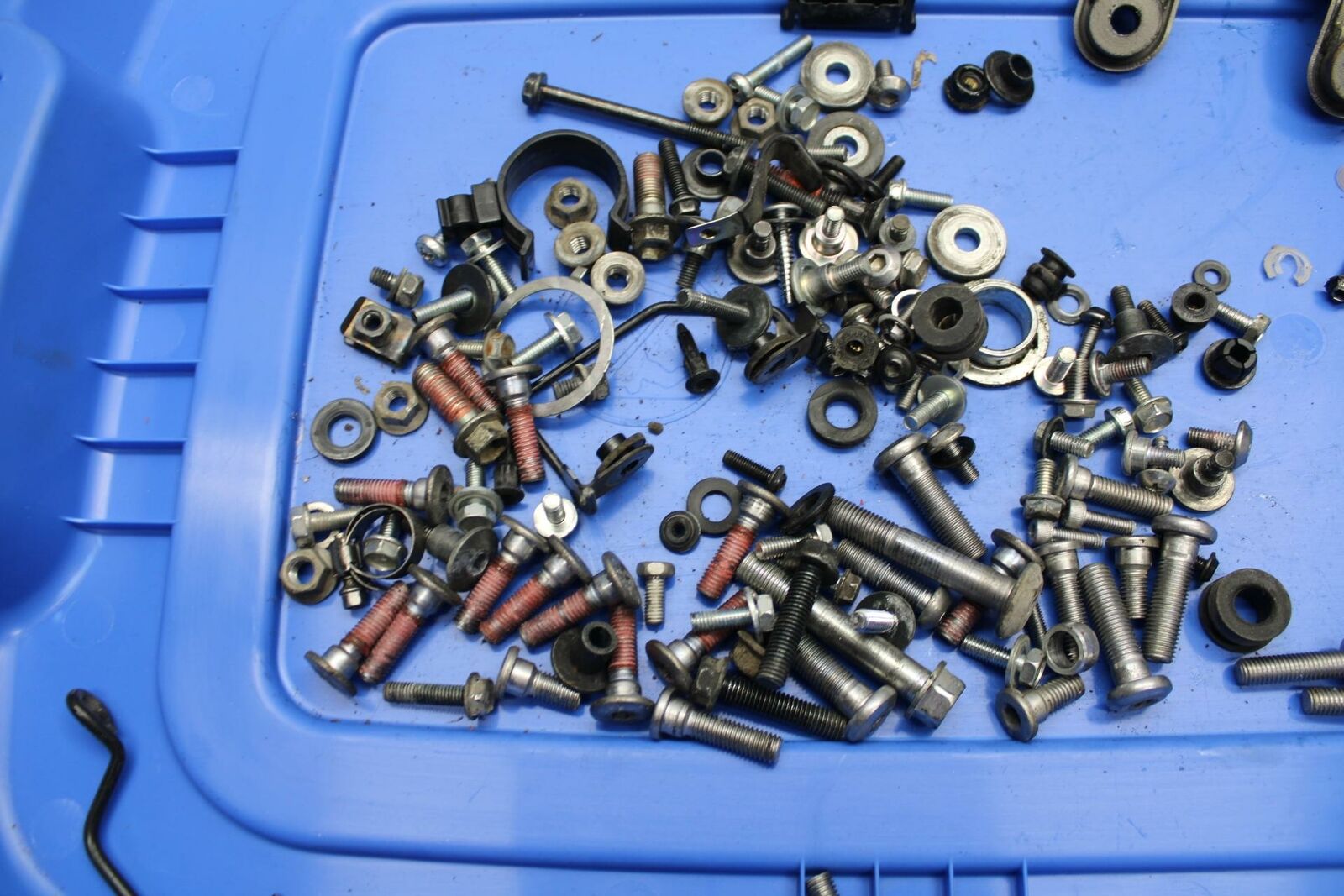 11-12 KAWASAKI Z1000  BRACKET  ROTOR BOLTS DISC HARDWARE LEFTOVER BB249