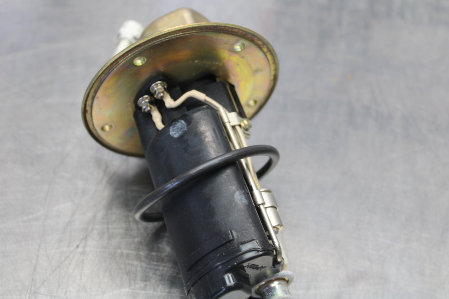 03 SUZUKI SV650S FUEL PUMP GAS PETROL SENDER UNIT