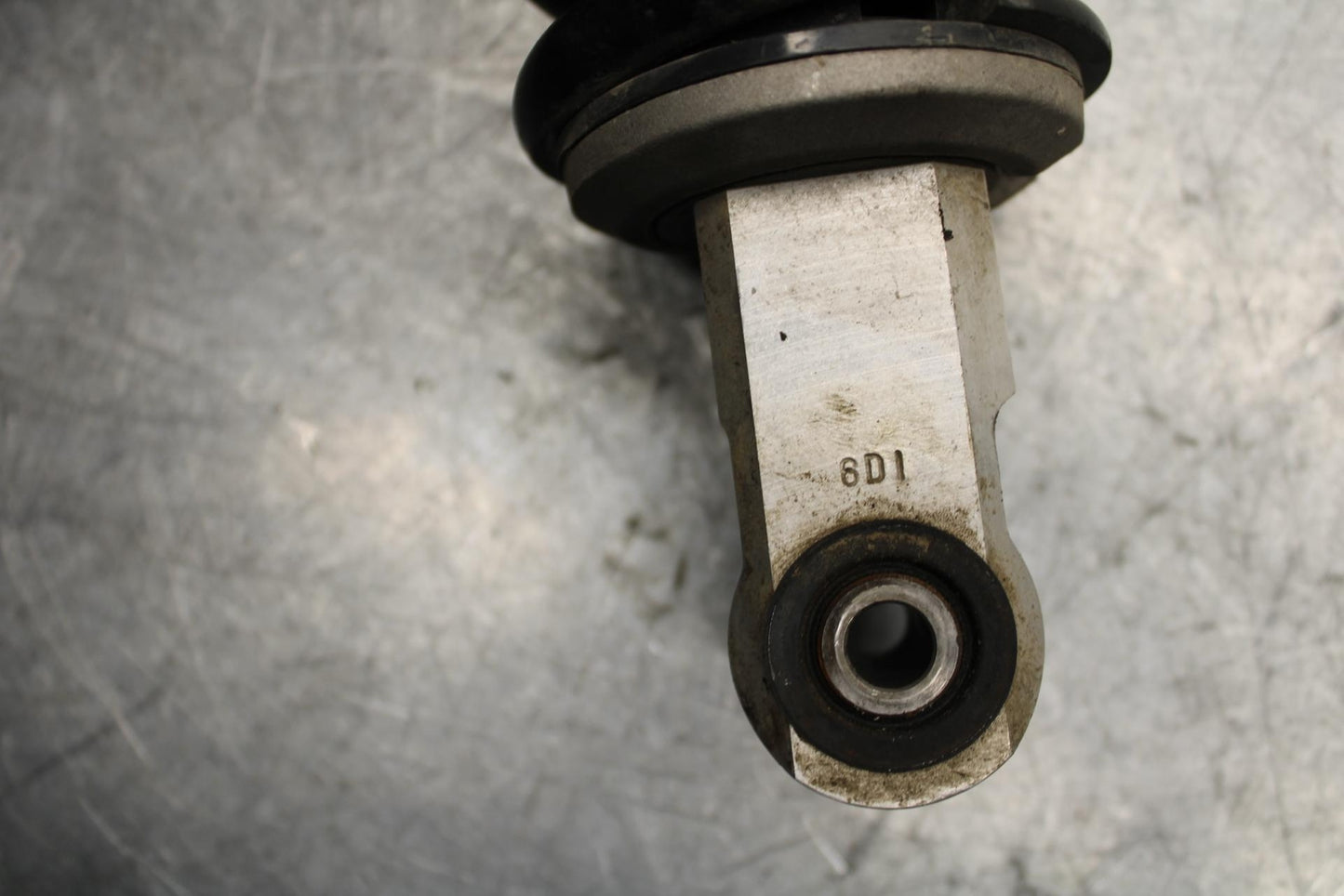 17 KAWASAKI Z900 ZR900 REAR BACK SHOCK ABSORBER SUSPENSION 45014-0569-21 BB549