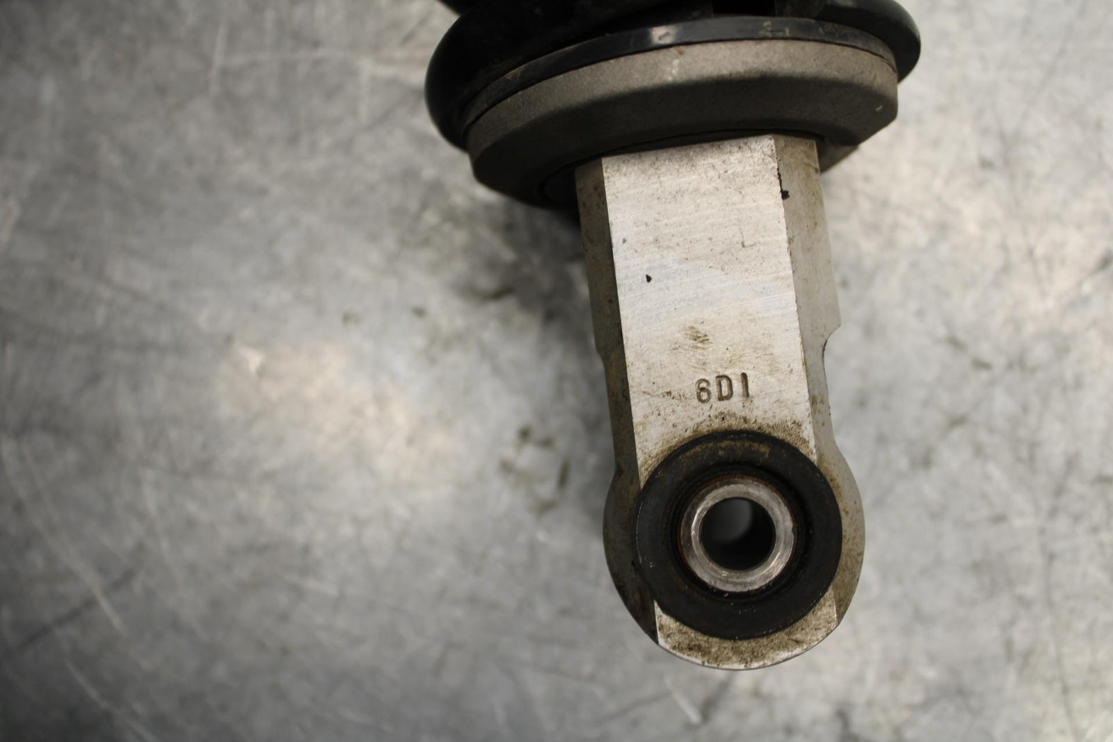 17 KAWASAKI Z900 ZR900 REAR BACK SHOCK ABSORBER SUSPENSION 45014-0569-21 BB549