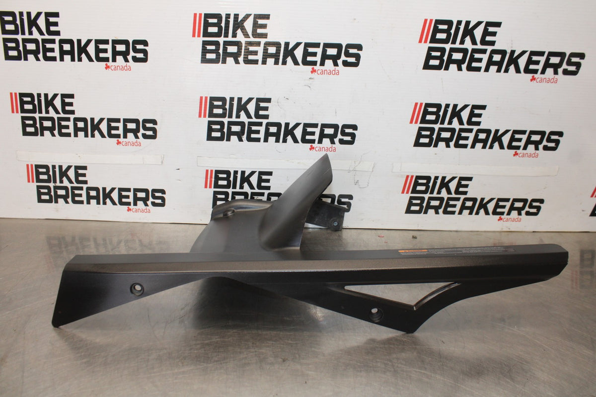22 HARLEY-DAVIDSON PAN AMERICA 1250 REAR BACK DRIVE CHAIN GUARD SHIELD BB910