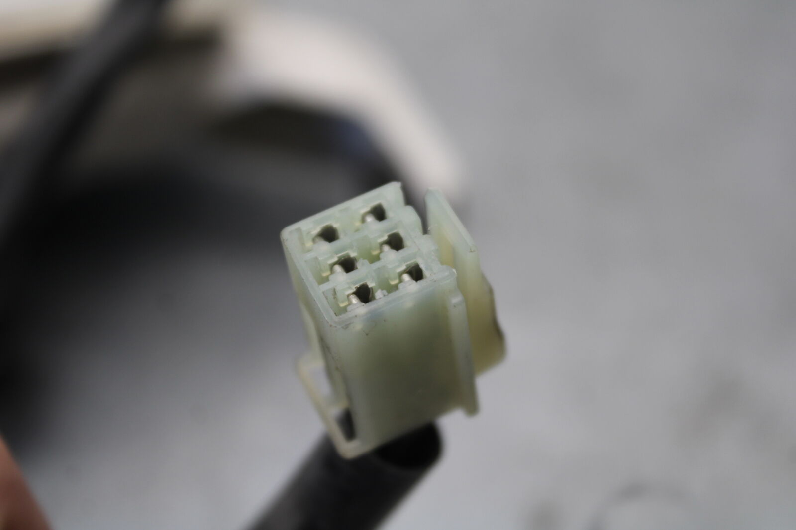 05-06 SUZUKI GSXR1000 REAR TAIL TAILLIGHT BACK BRAKE LIGHT 35710-41G30 BB663