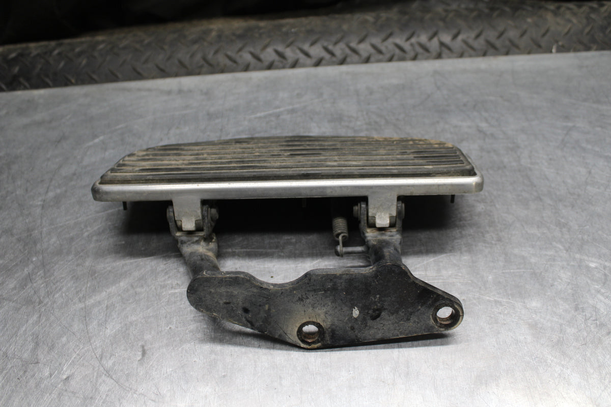 04 KAWASAKI VULCAN 1500 LEFT FRONT FOOT REST PEG STEP BB762