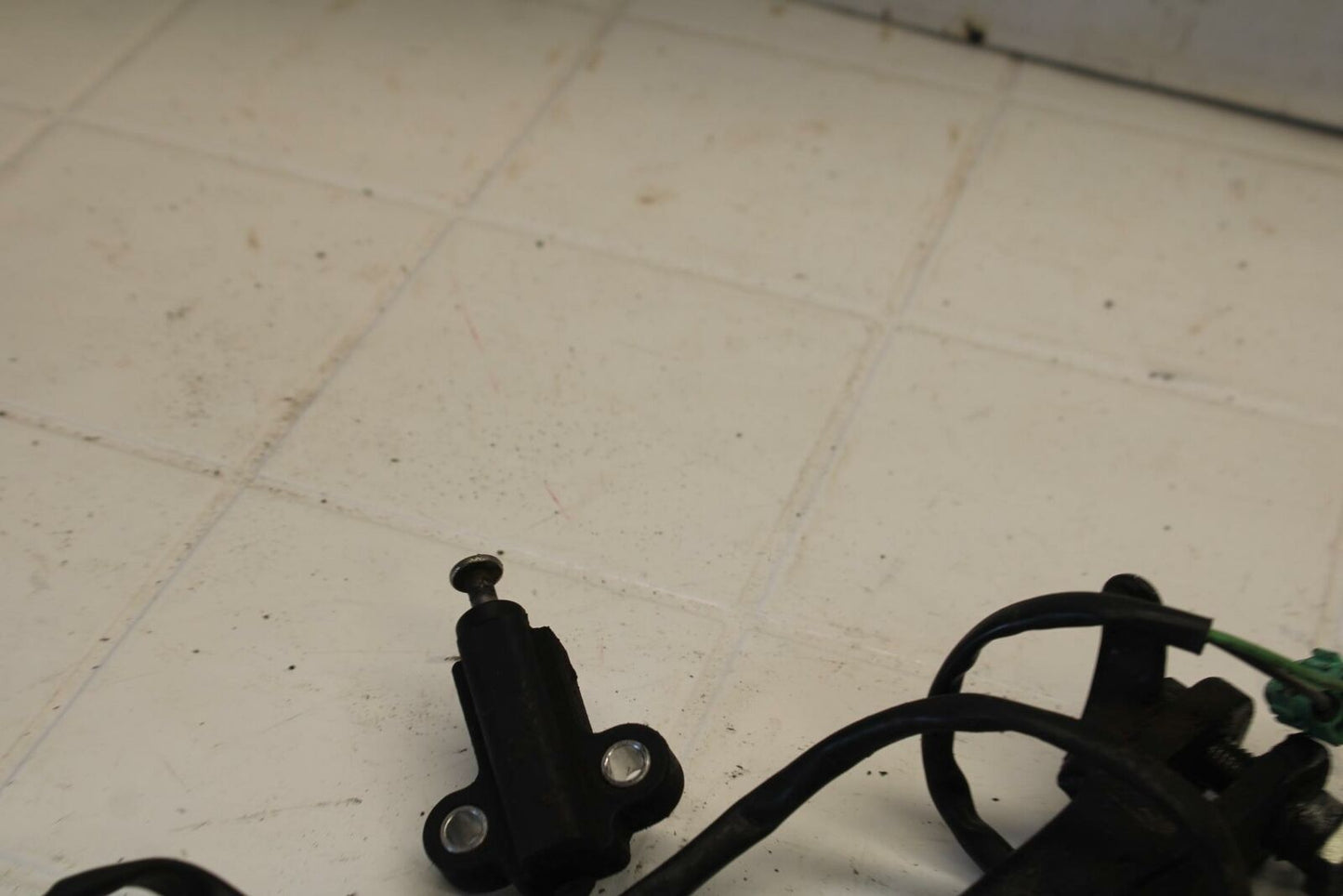 06-07 SUZUKI BANDIT 1200S ABS KICKSTAND SIDE KICK STAND BB21