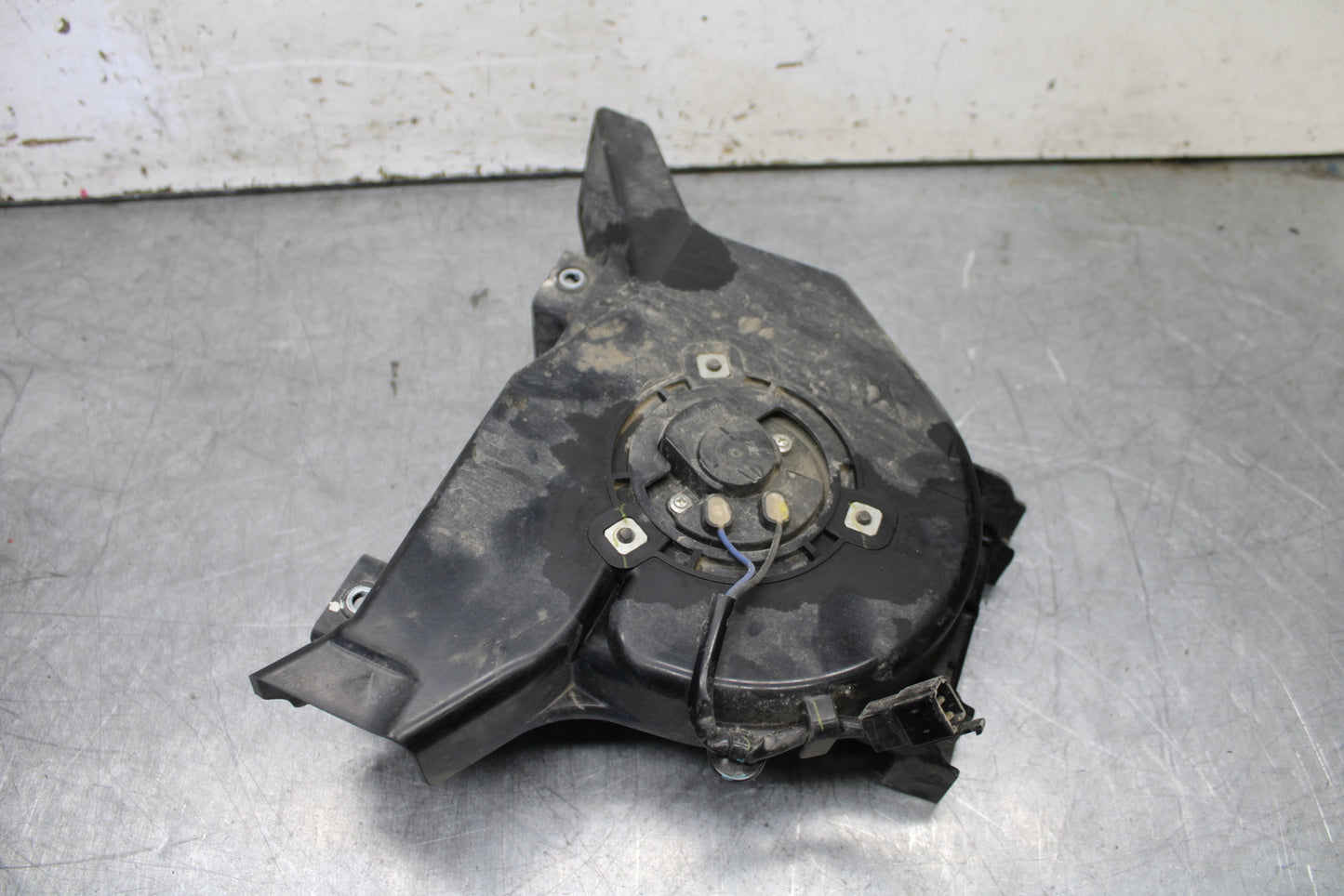 19-22 KAWASAKI Z400 ENGINE RADIATOR COOLING FAN BB708