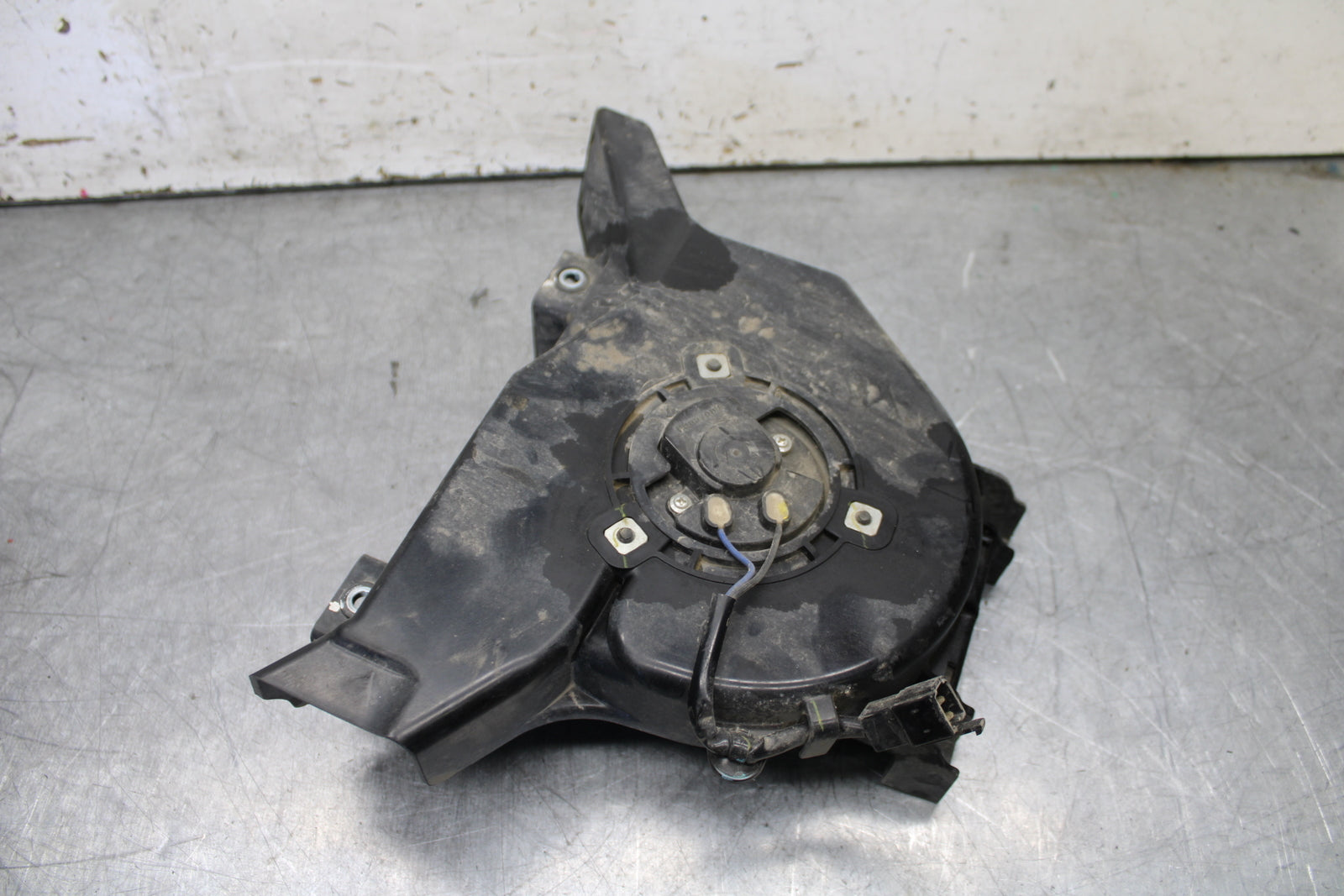 19-22 KAWASAKI Z400 ENGINE RADIATOR COOLING FAN BB708