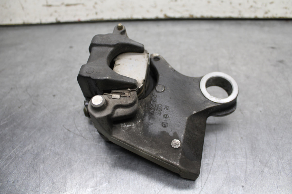 06-07 YAMAHA YZF R6 REAR BACK BRAKE CALIPER W MOUNT BRACKET BB742