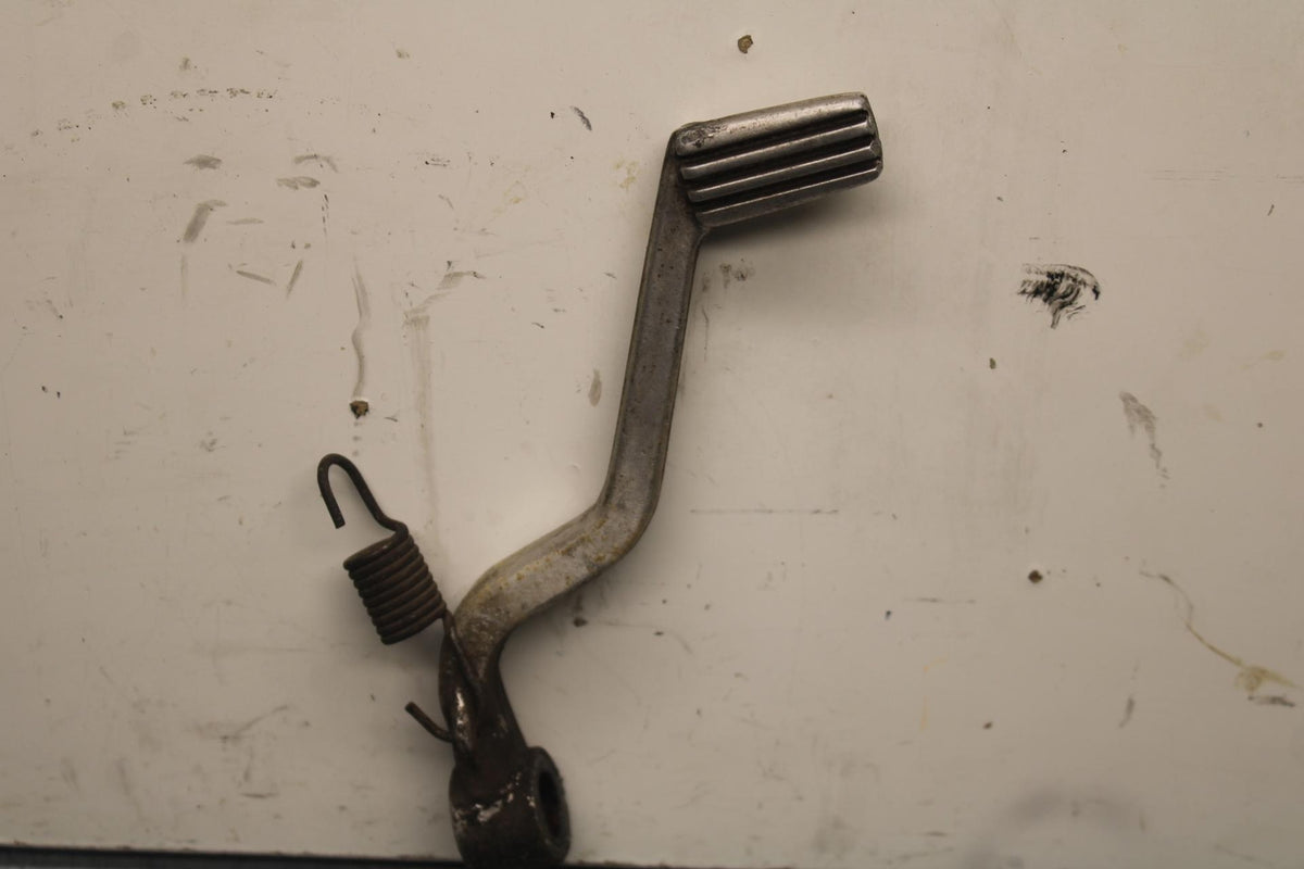 1985 Kawasaki Ninja 900R ZX900A RIGHT REARSET BRAKE FOOT PEDAL BB84