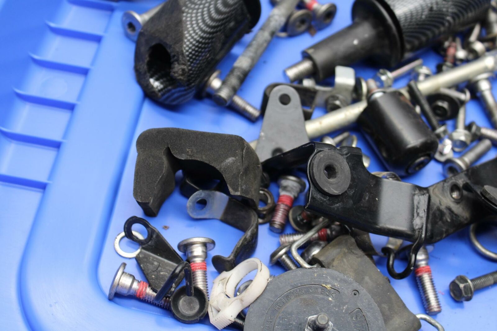 13-18 KAWASAKI NINJA ZX6R BOLTS HARDWARE BB349 