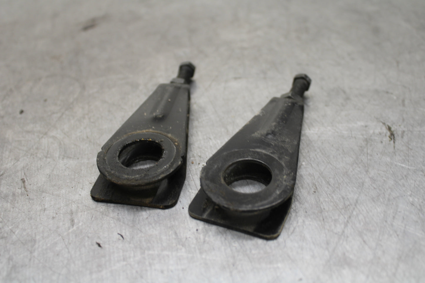 17-24 YAMAHA BOLT XVS950 SWINGARM CHAIN TENSIONER ADJUSTMENT BRACKETS  BB729