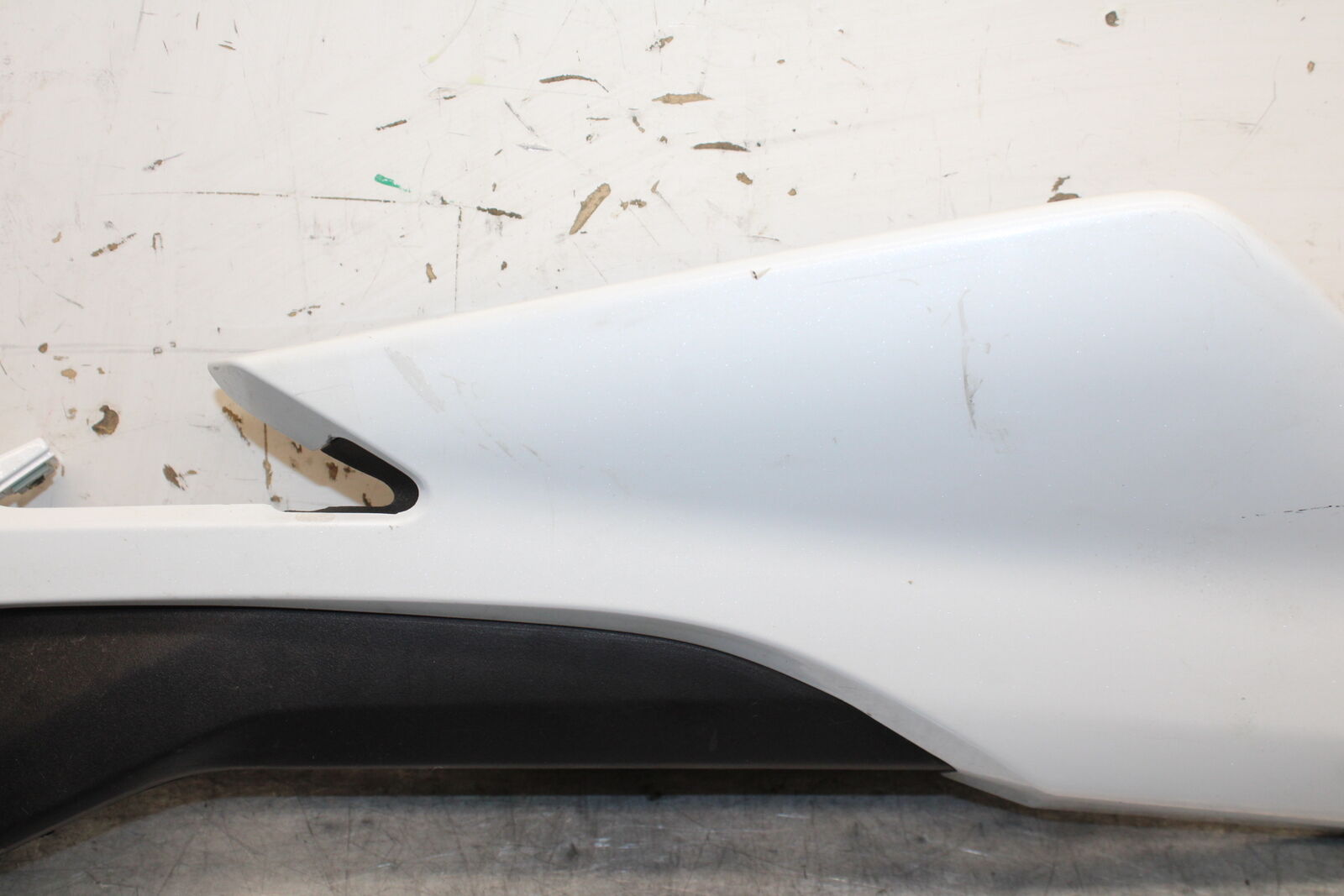 15-16 HONDA CB300F RIGHT REAR BACK TAIL FAIRING COWL SHROUD BB740
