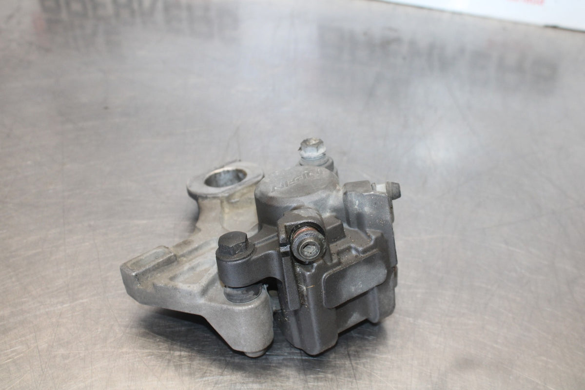 05 YAMAHA YZF R6 REAR BACK BRAKE CALIPER W MOUNT BRACKET BB894