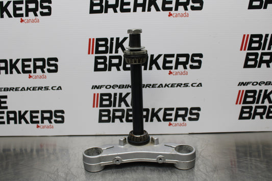 08 MOTO GUZZI BREVA 750 FRONT FORKS CLAMP LOWER TRIPLE TREE STEM BB154