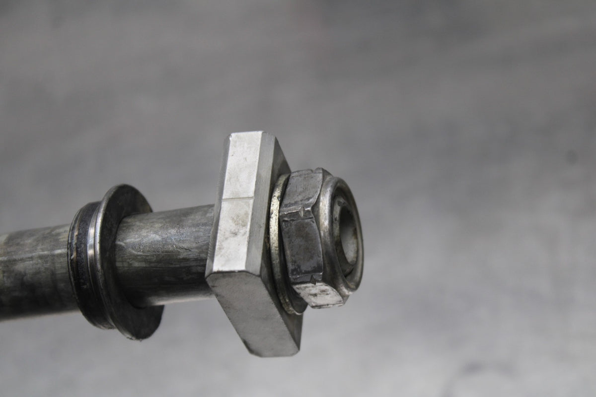 07-12 HONDA CBR600RR REAR AXLE BACK WHEEL RIM PIVOT BOLT AXEL BB812