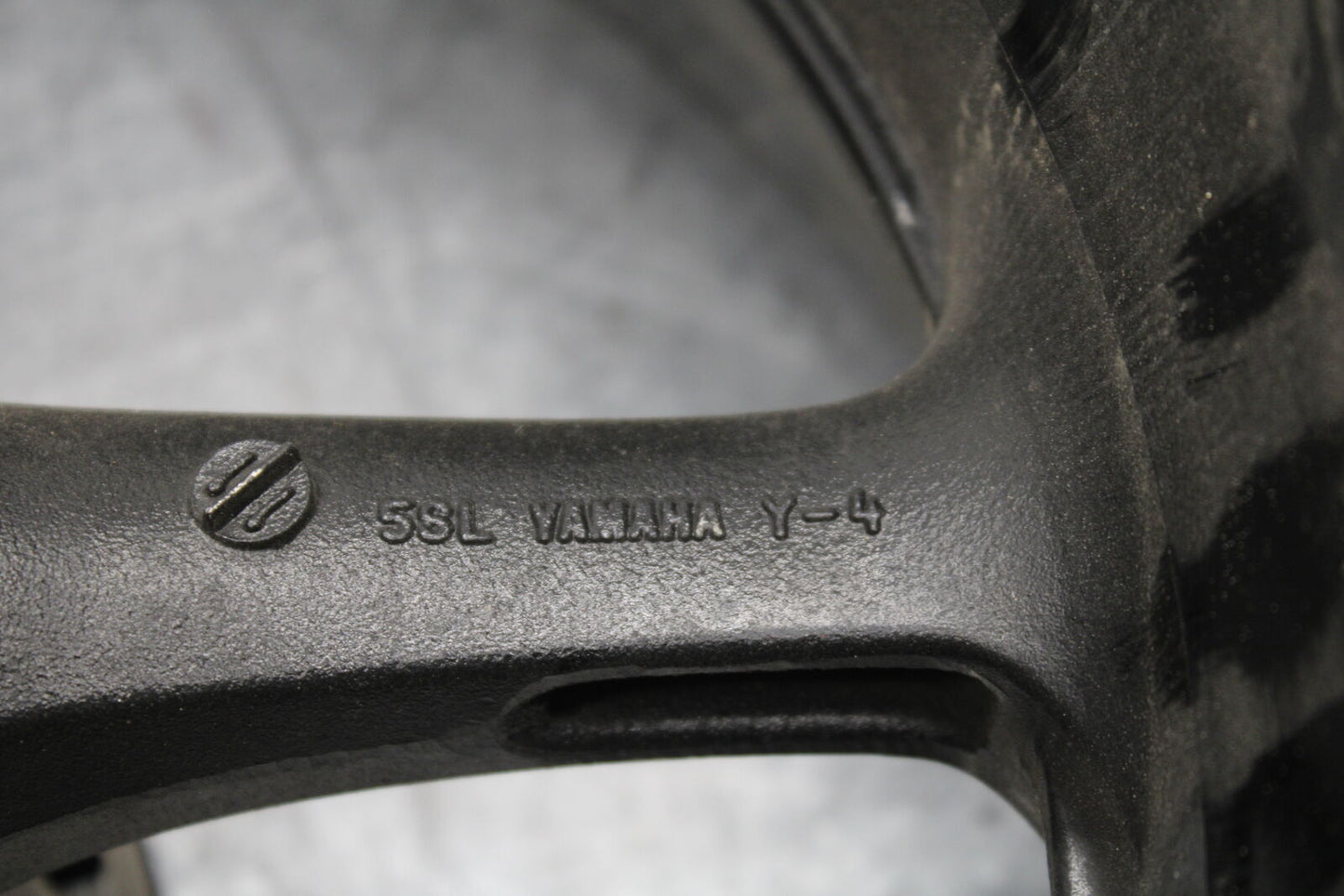06 YAMAHA YZF R6 REAR WHEEL REAR RIM BB716