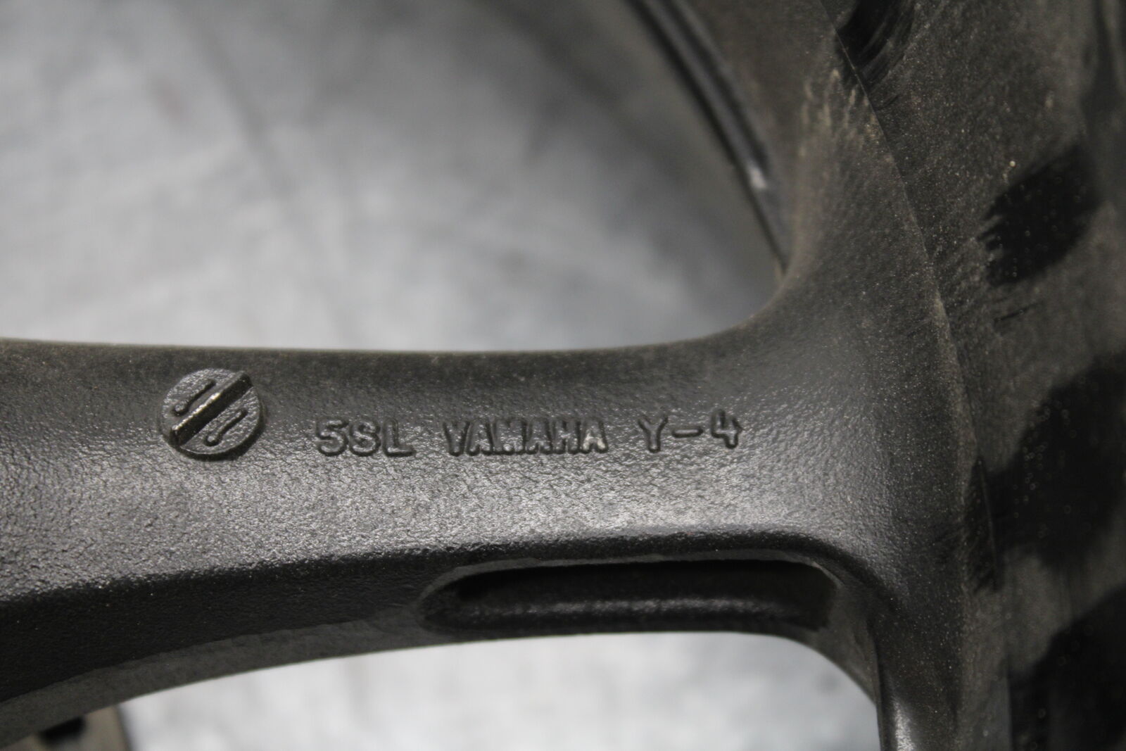 06 YAMAHA YZF R6 REAR WHEEL REAR RIM BB716