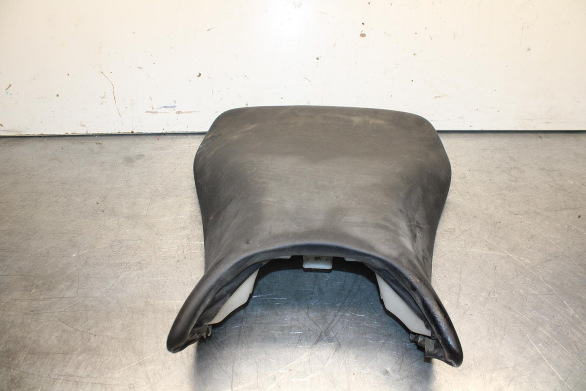 03-05 YAMAHA YZF R6 FRONT DRIVERS SEAT PAD SADDLE PILLION 5SL-24710-00-00 BB95