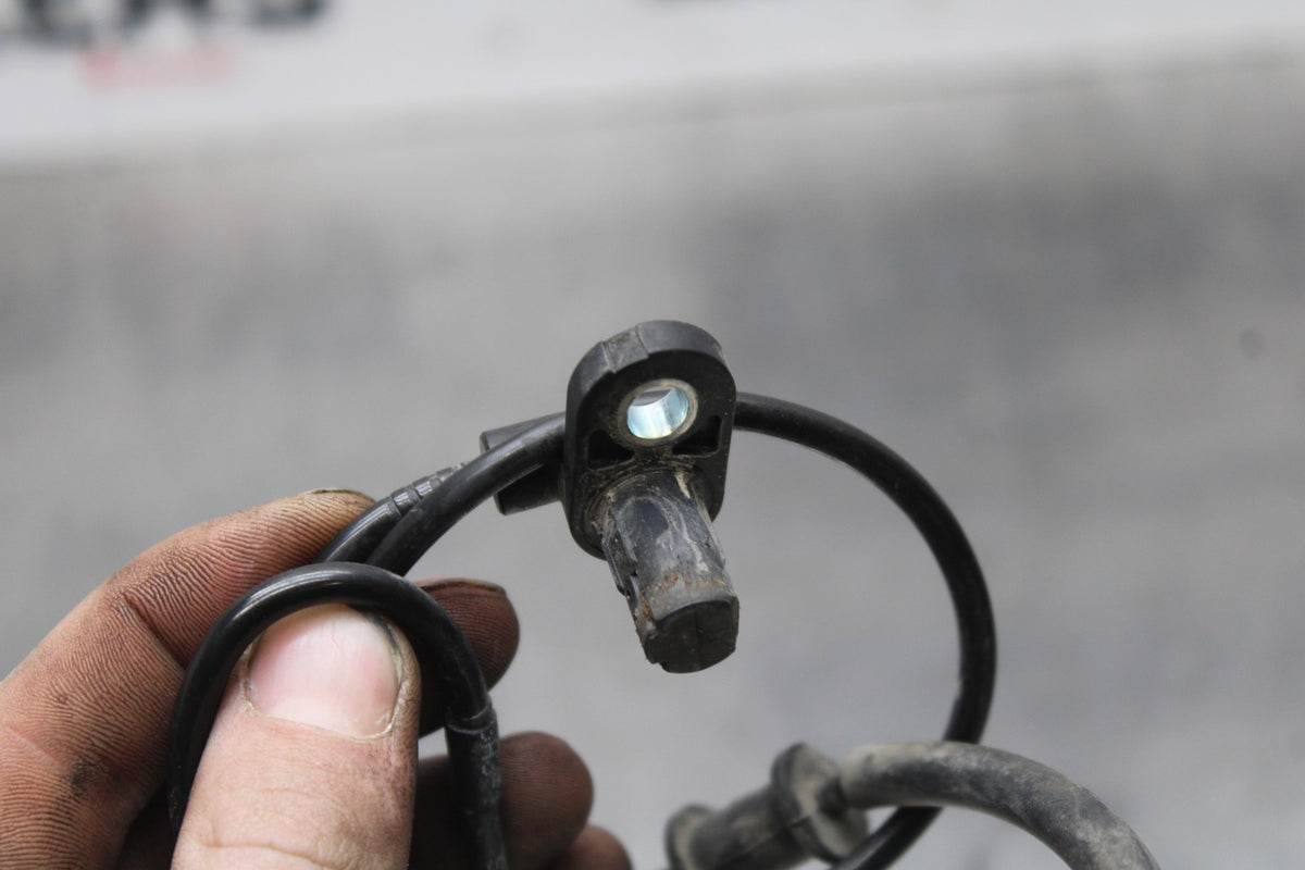 17-18 YAMAHA YZF R3 FRONT ABS BRAKE SENSOR BB813