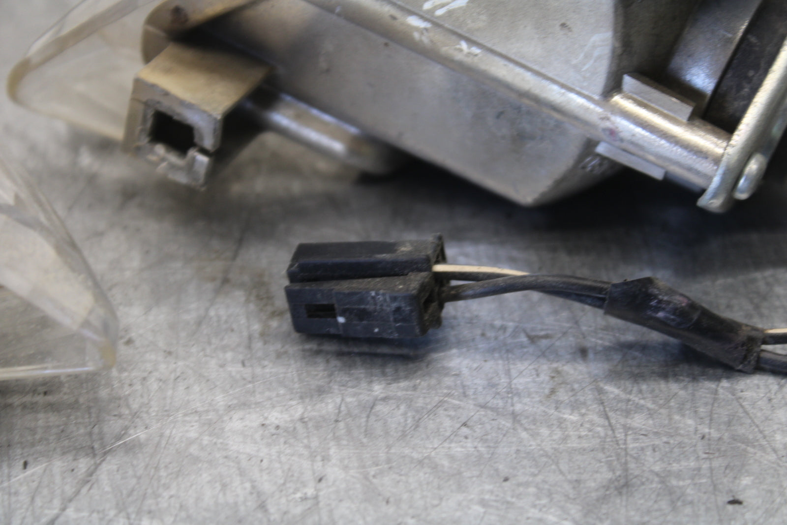 06-07 SUZUKI GSXR 600 REAR LEFT RIGHT TURN SIGNALS LIGHT INDICATORS BB694