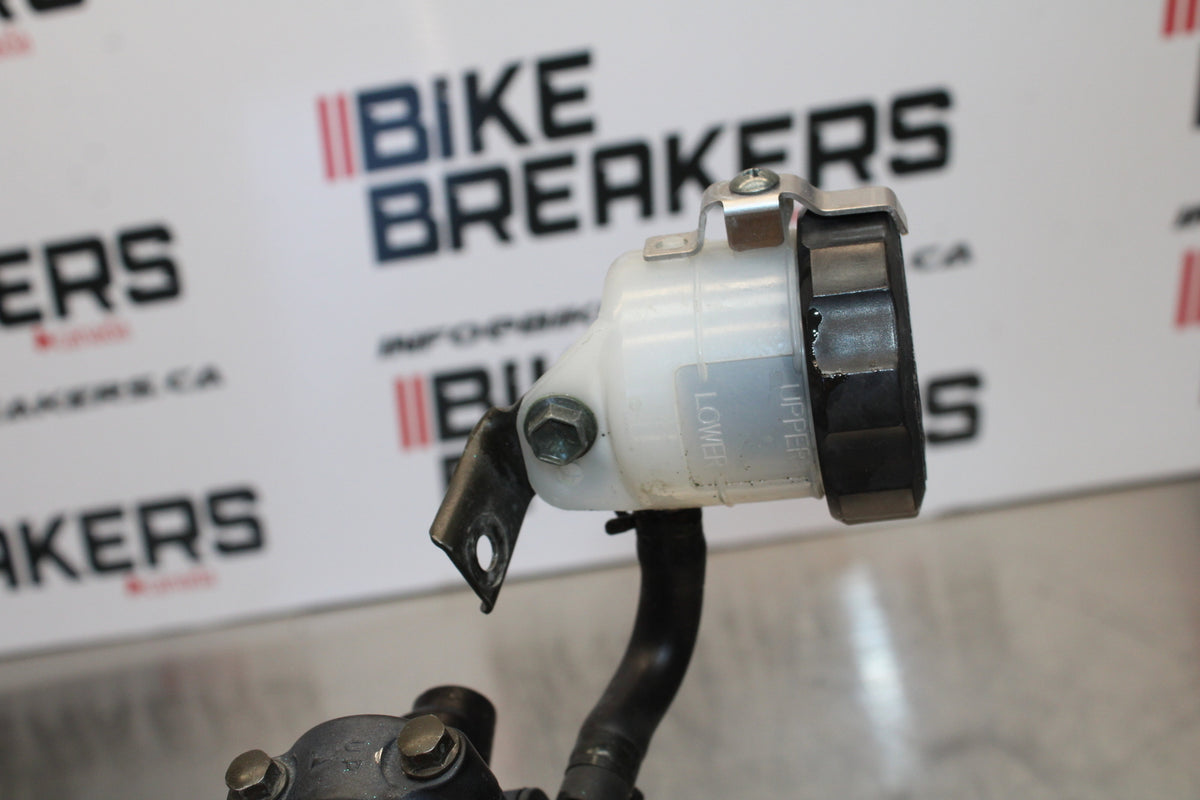 00 SUZUKI SV650 FRONT BRAKE MASTER CYLINDER w/ LEVER BB156