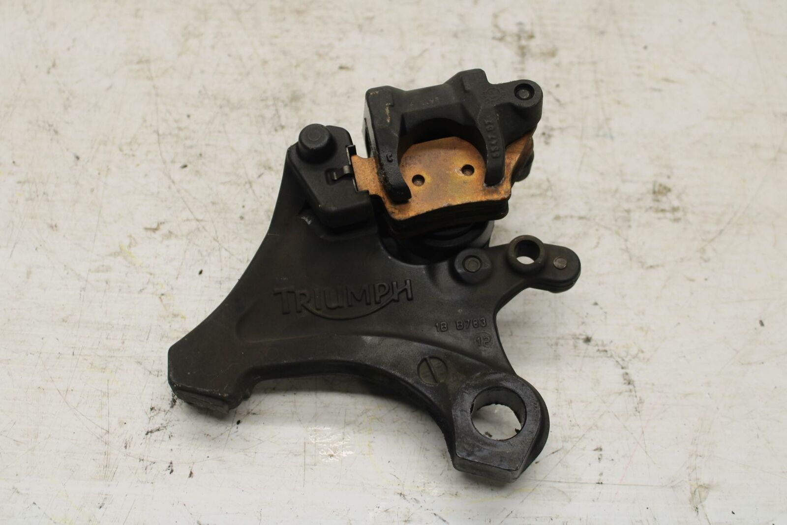 07-16 TRIUMPH STREET TRIPLE BREMBO REAR BACK BRAKE CALIPER W MOUNT BRACKET BB361