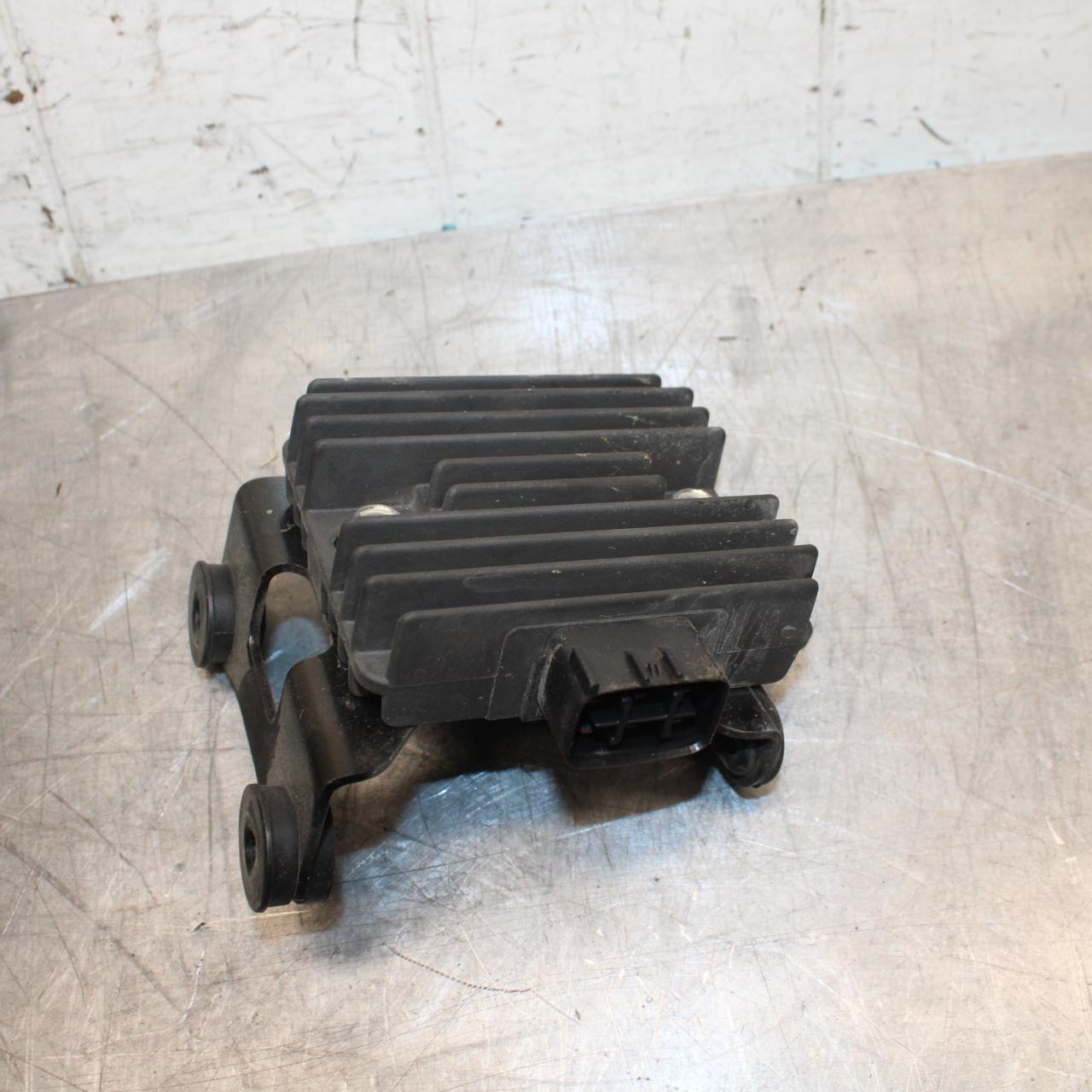 15-17 KAWASAKI EX 650 NINJA  EX 650 ABS RECTIFIER VOLTAGE REGULATOR BB494