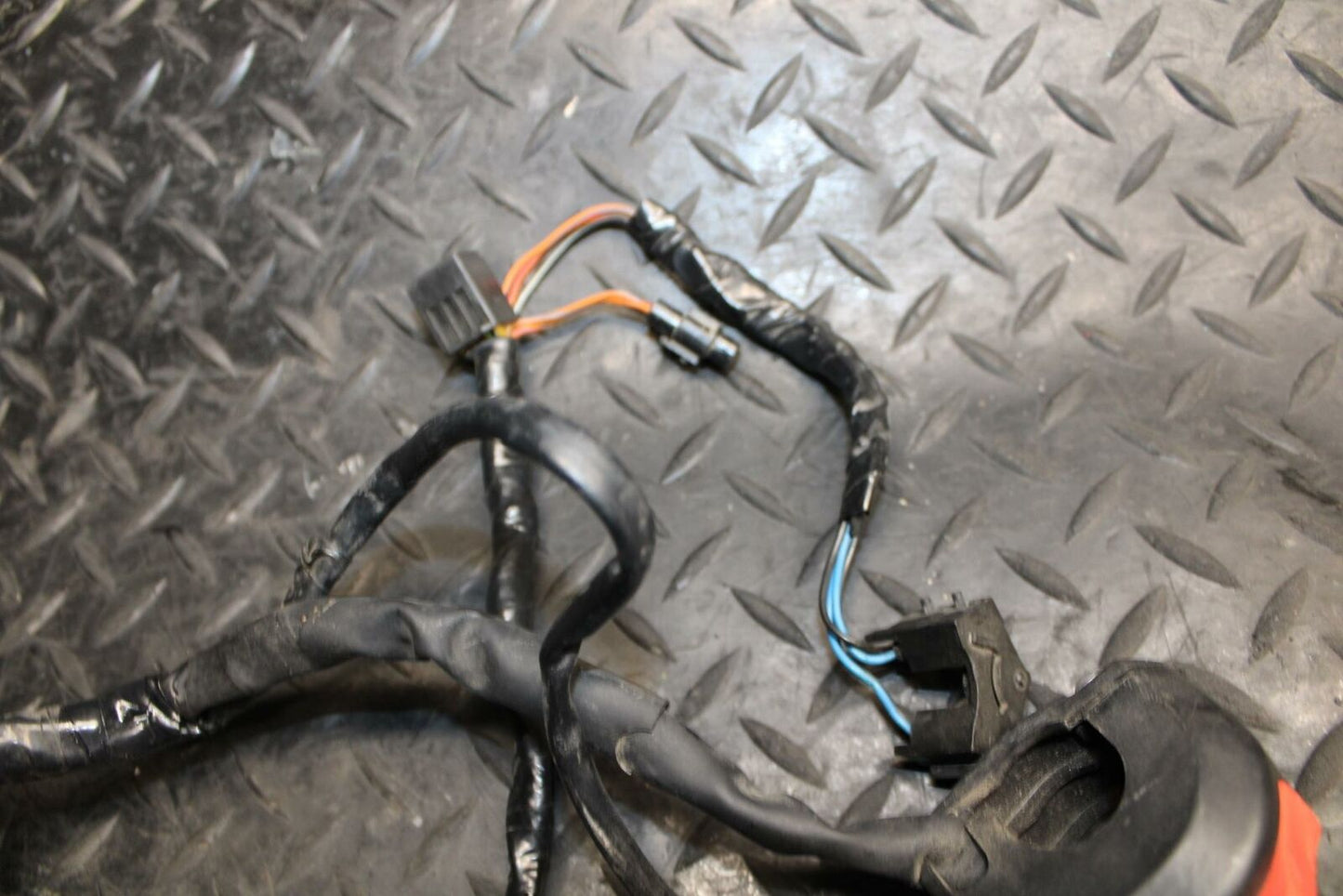 09-11 SUZUKI GSXR1000 RIGHT CLIP ON HANDLE KILL OFF START SWITCH SWITCHES BB205