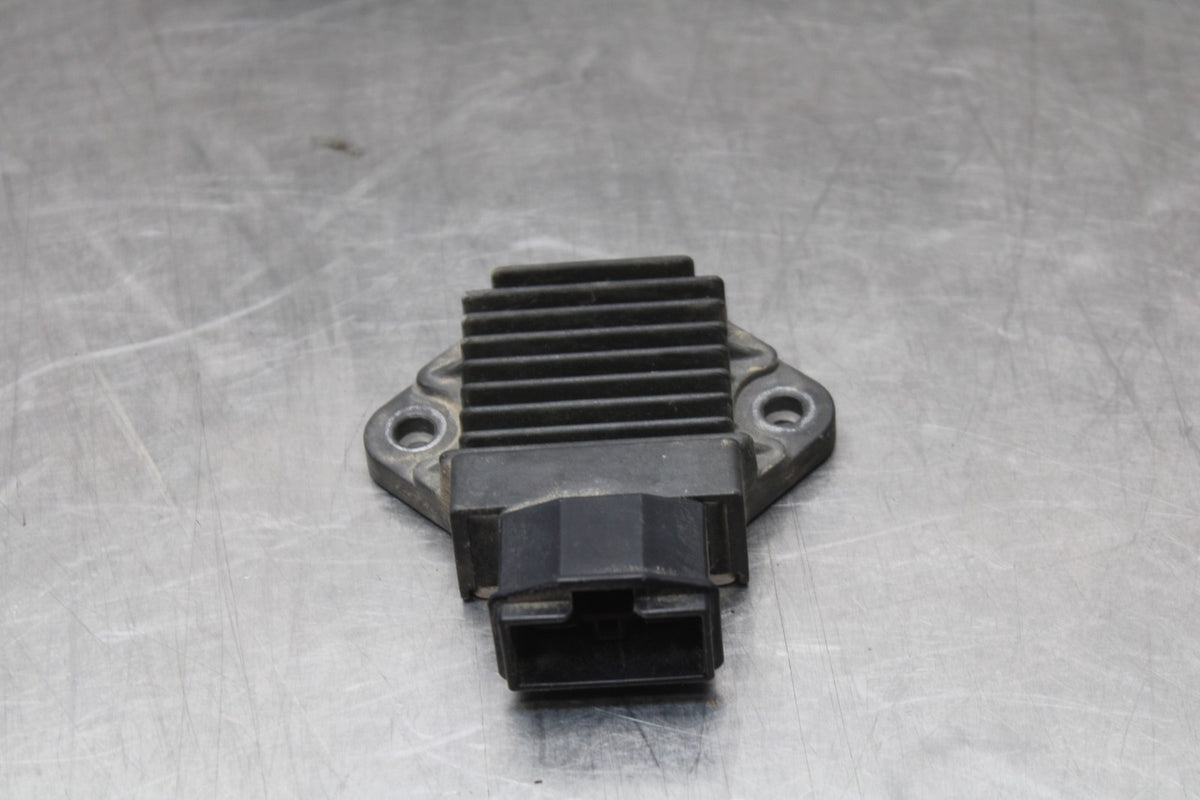 98-05 HONDA SUPER HAWK 1000 VTR1000F RECTIFIER VOLTAGE REGULATOR BB821