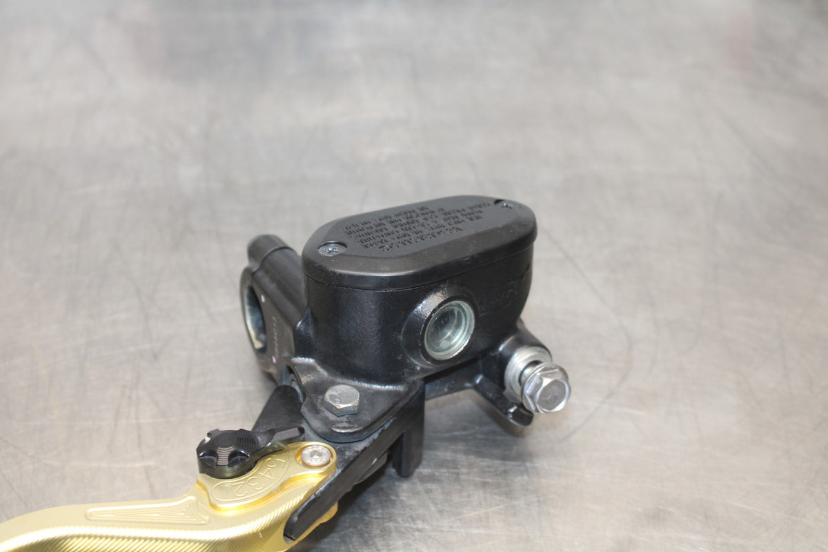 24-25 KAWASAKI NINJA 500 ABS FRONT BRAKE MASTER CYLINDER w/ LEVER BB899