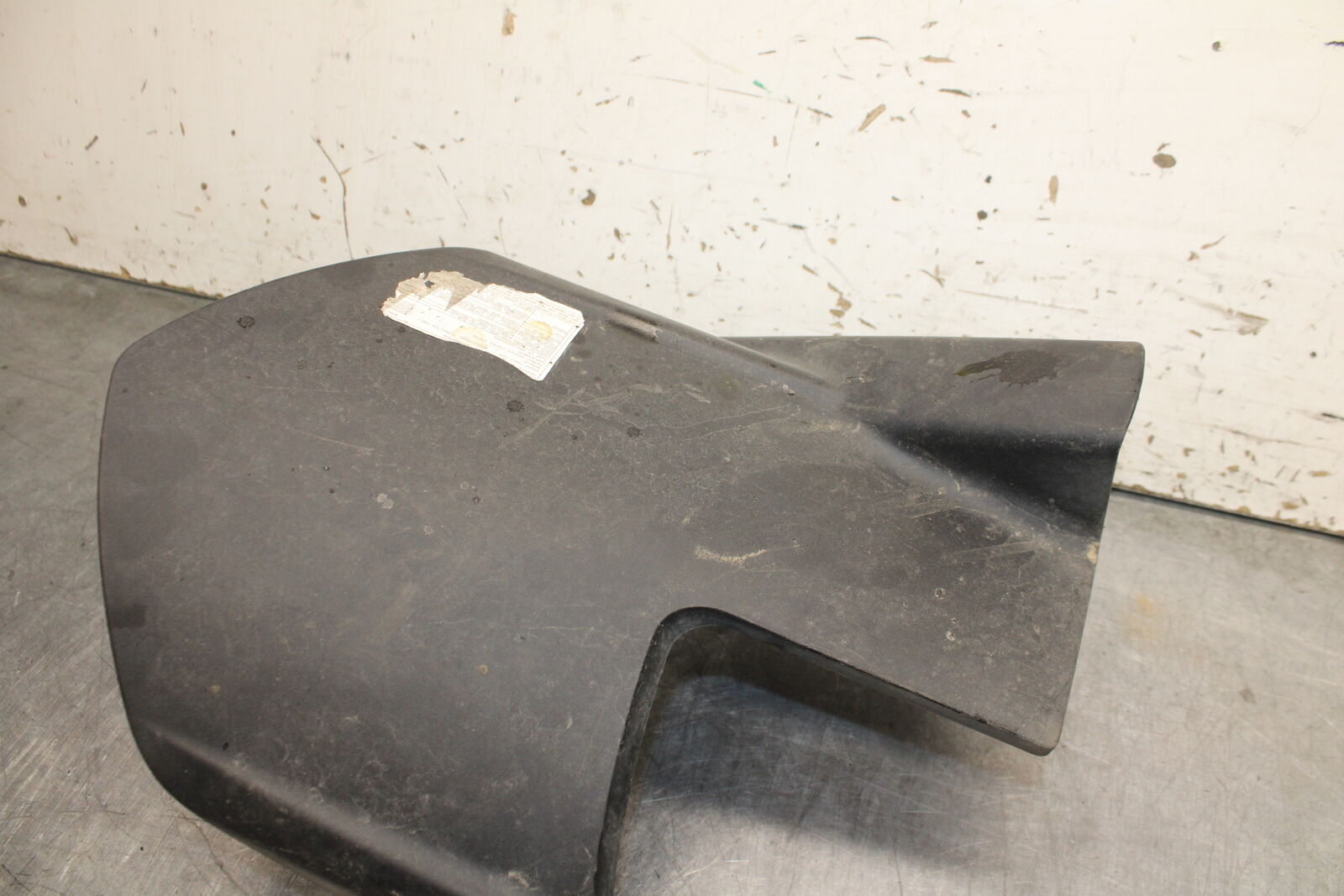 12-13 KAWASAKI Z1000 REAR BACK WHEEL TIRE HUGGER FENDER BB743