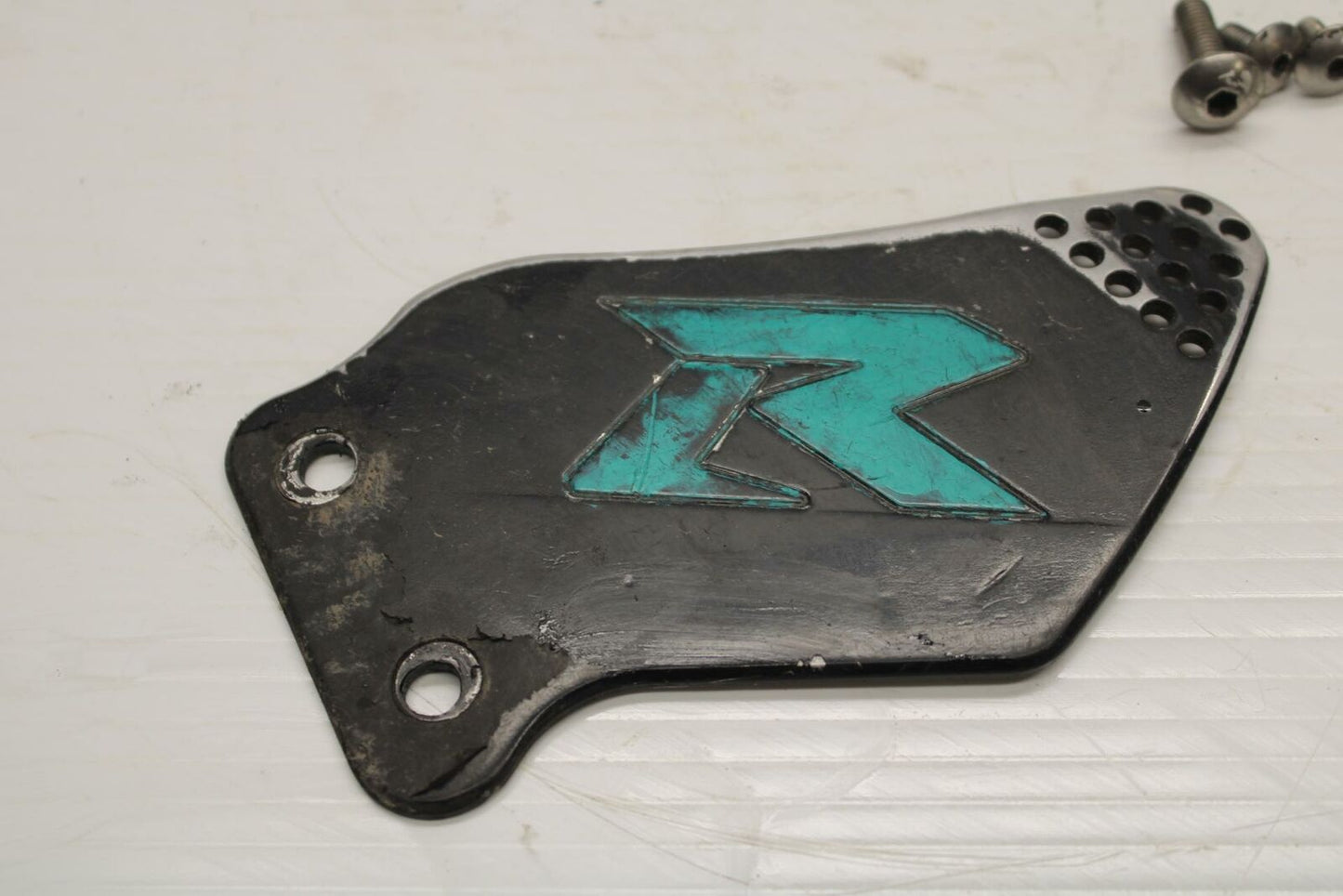 08 SUZUKI GSXR1000  REARSET REAR SET HEEL GUARD COVER  BB263