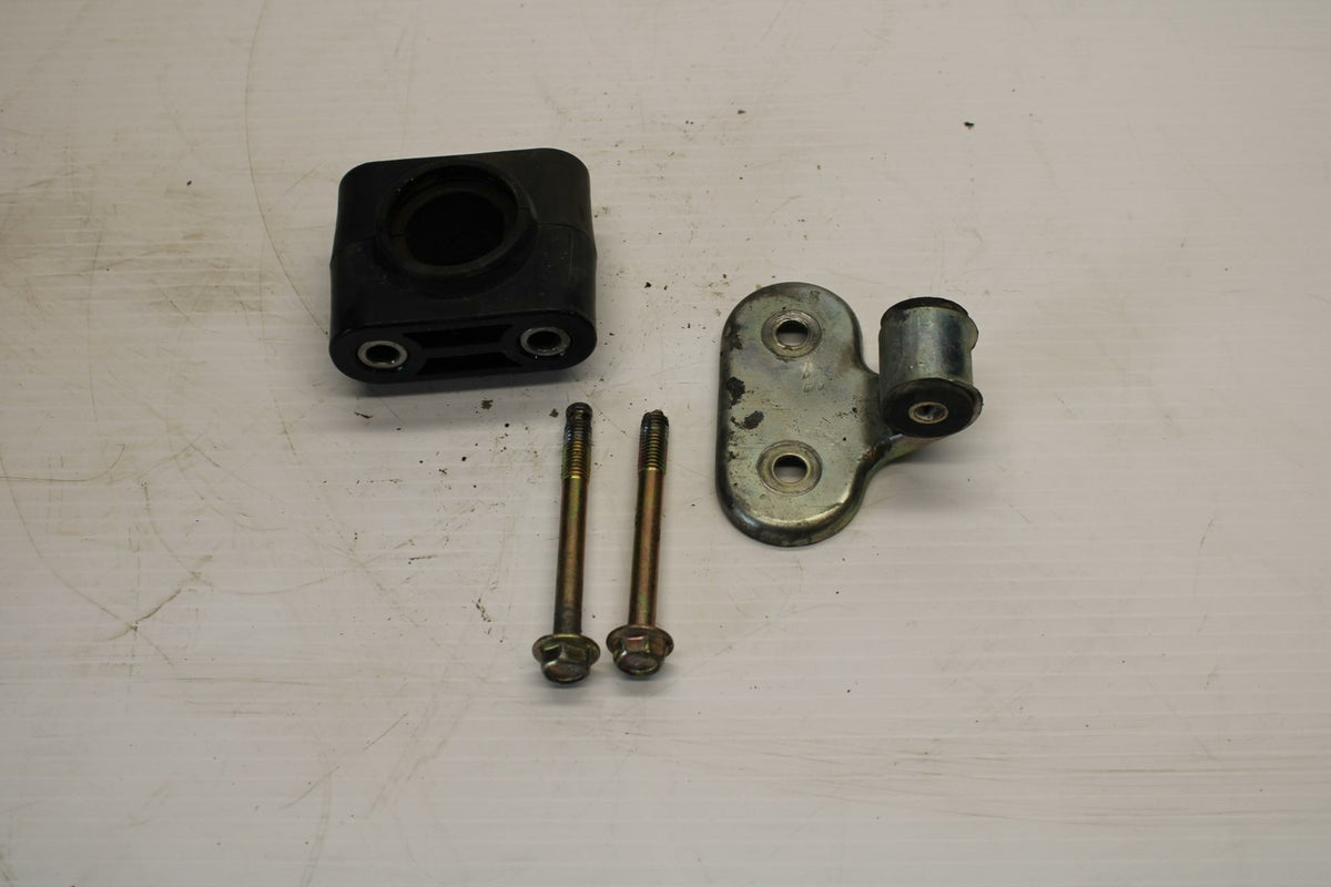 91-92 SUZUKI QUADRACER LT250R STEERING COLUMN STAY BRACKET BB235